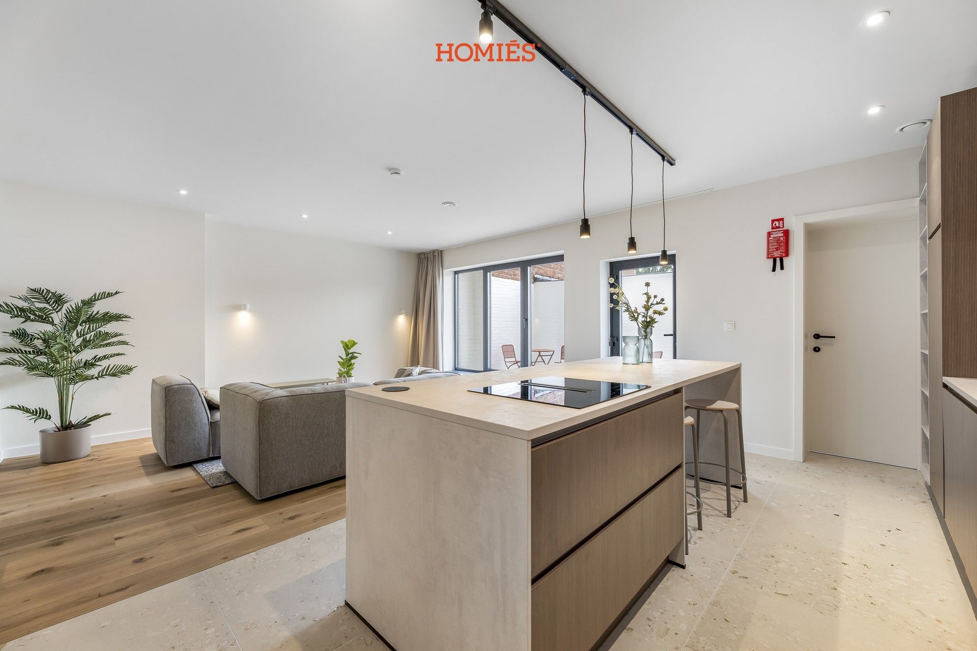 Luxueus en energiezuinig gelijkvloersappartement met stadskoer foto 3