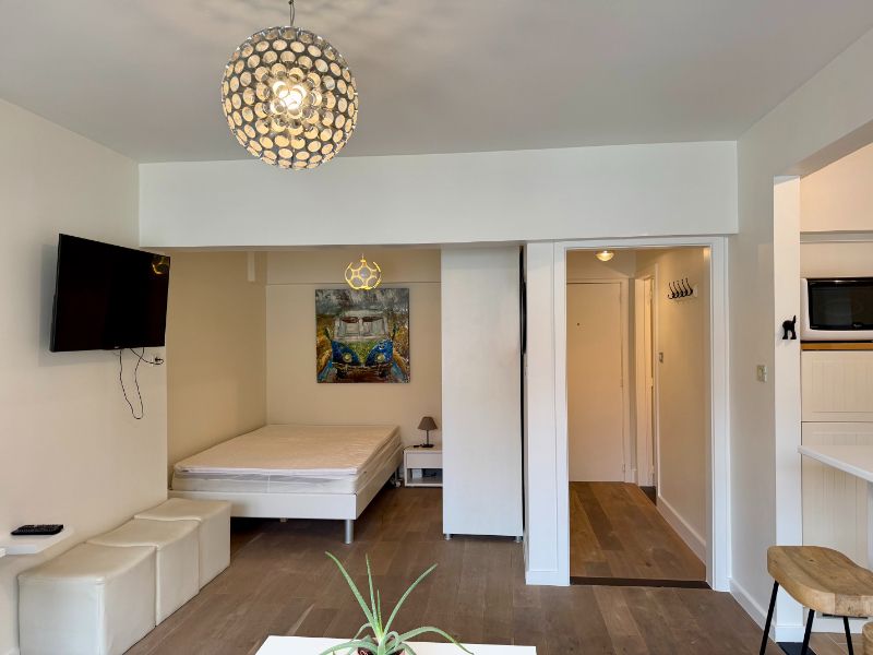 CENTRUM GENT, KNUSSE GEMEUBELDE INSTAPKLARE STUDIO foto 7