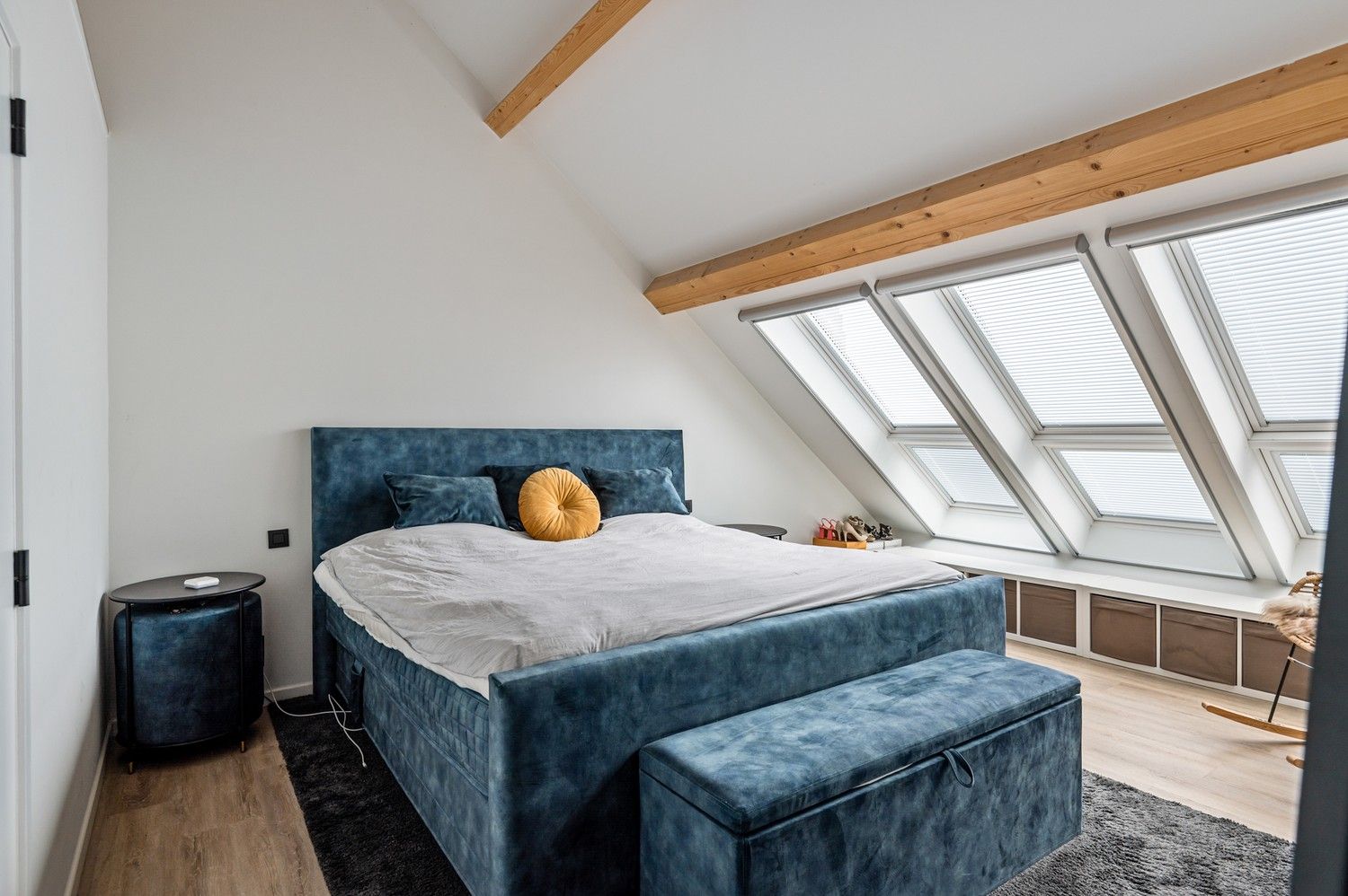 Prachtig en hedendaags gerenoveerde woning met zwembad te Lier foto 22