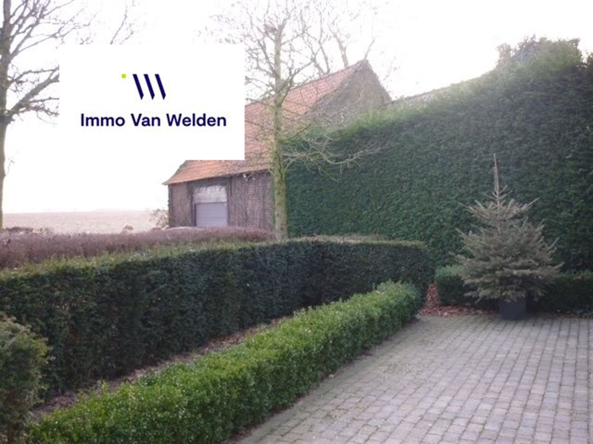 Prachtige gelegen villa te Kruisem in zeer rustige omgeving foto 4