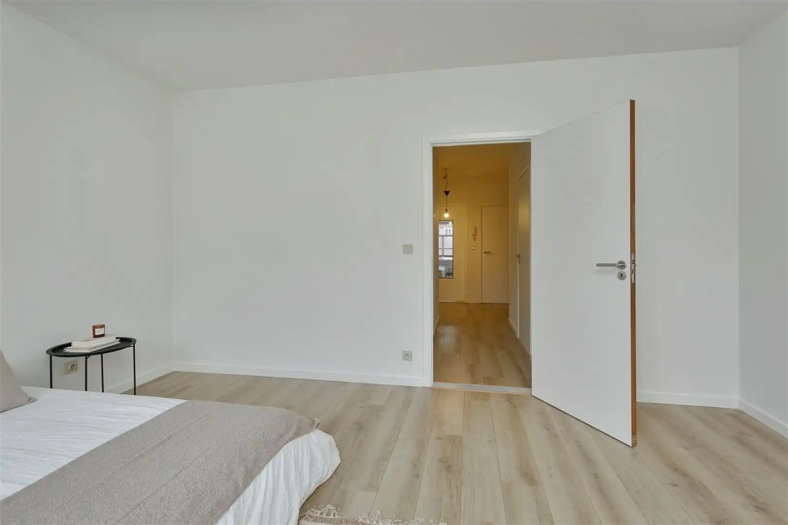 Instapklaar appartement met 1 slaapkamer en parking foto 13