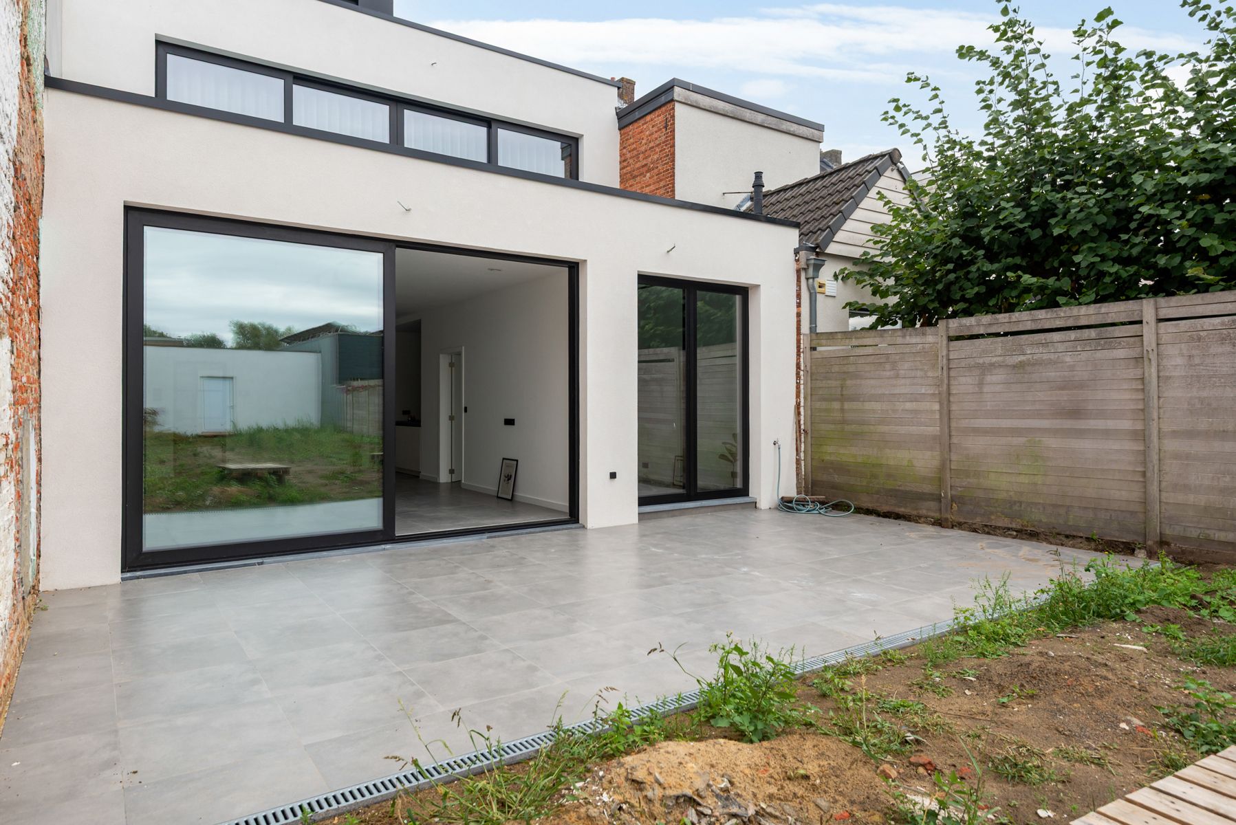 Nieuwbouw gelijkvloers appartement met tuin en garagebox foto 8