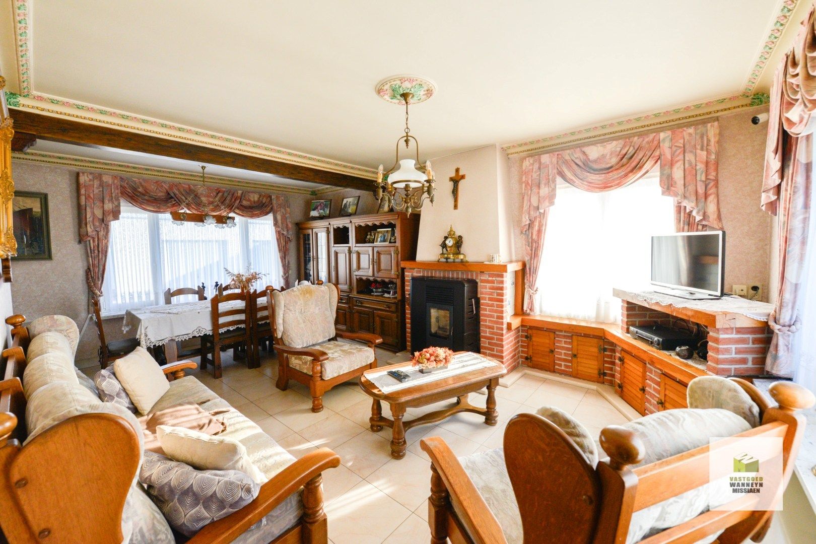 Woning met groot bijgebouw (personal trainer, yoga school, vakantiekampjes,..) foto 7