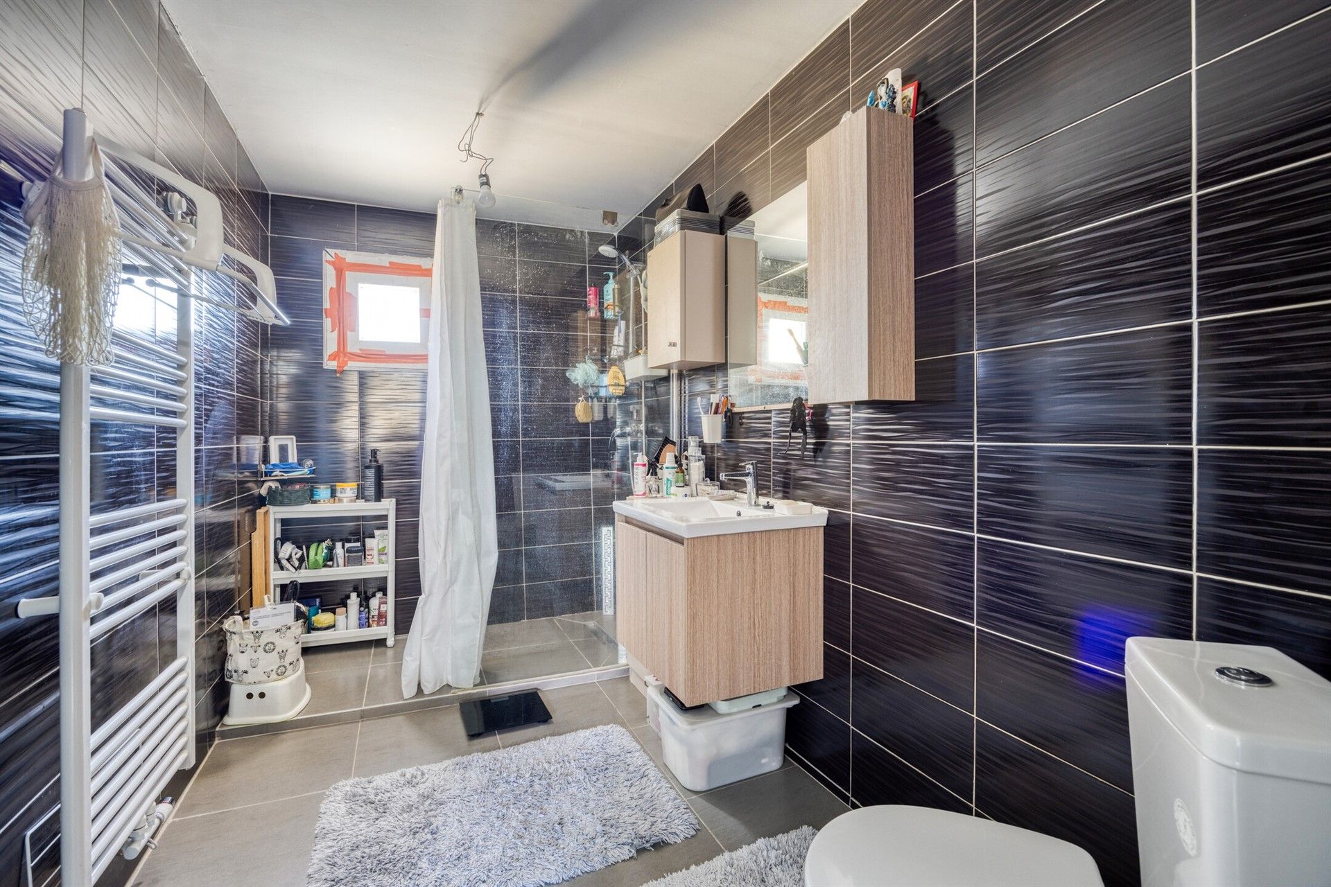 Instapklare rijwoning gelegen in SINT-STEVENS-WOLUWE! foto 8