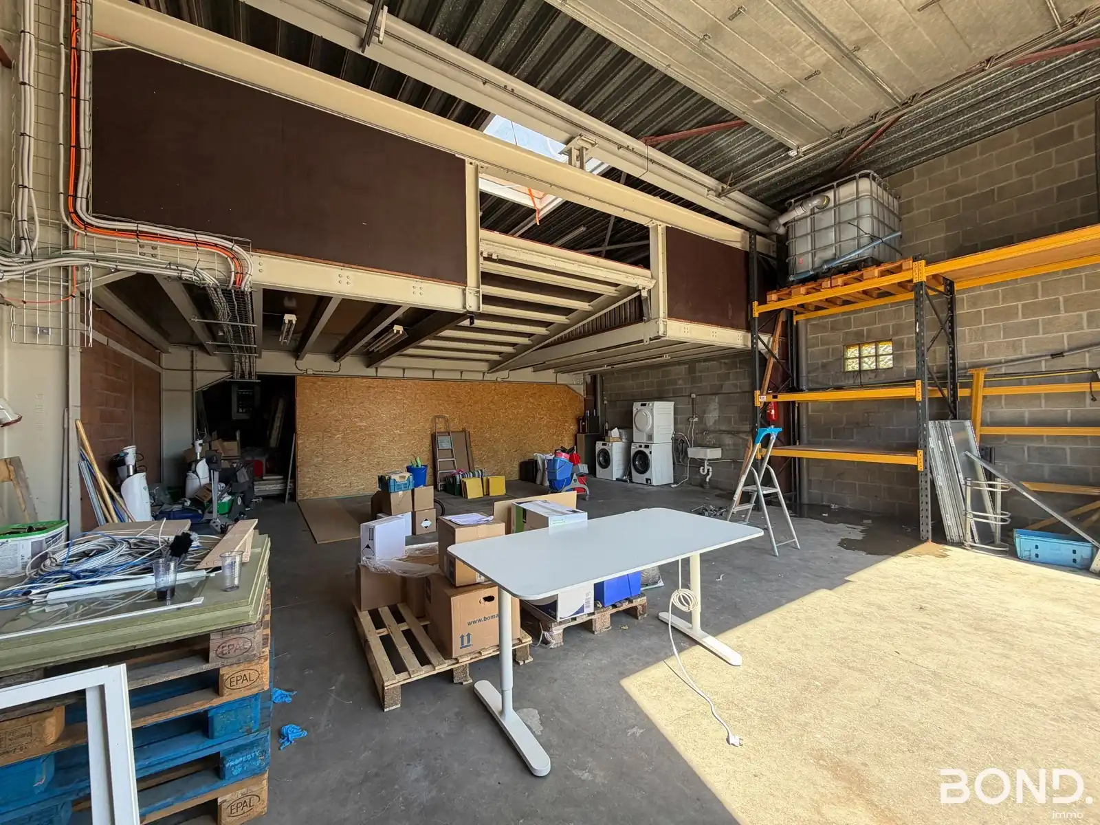 Loods met kantoor op toplocatie!  foto 8