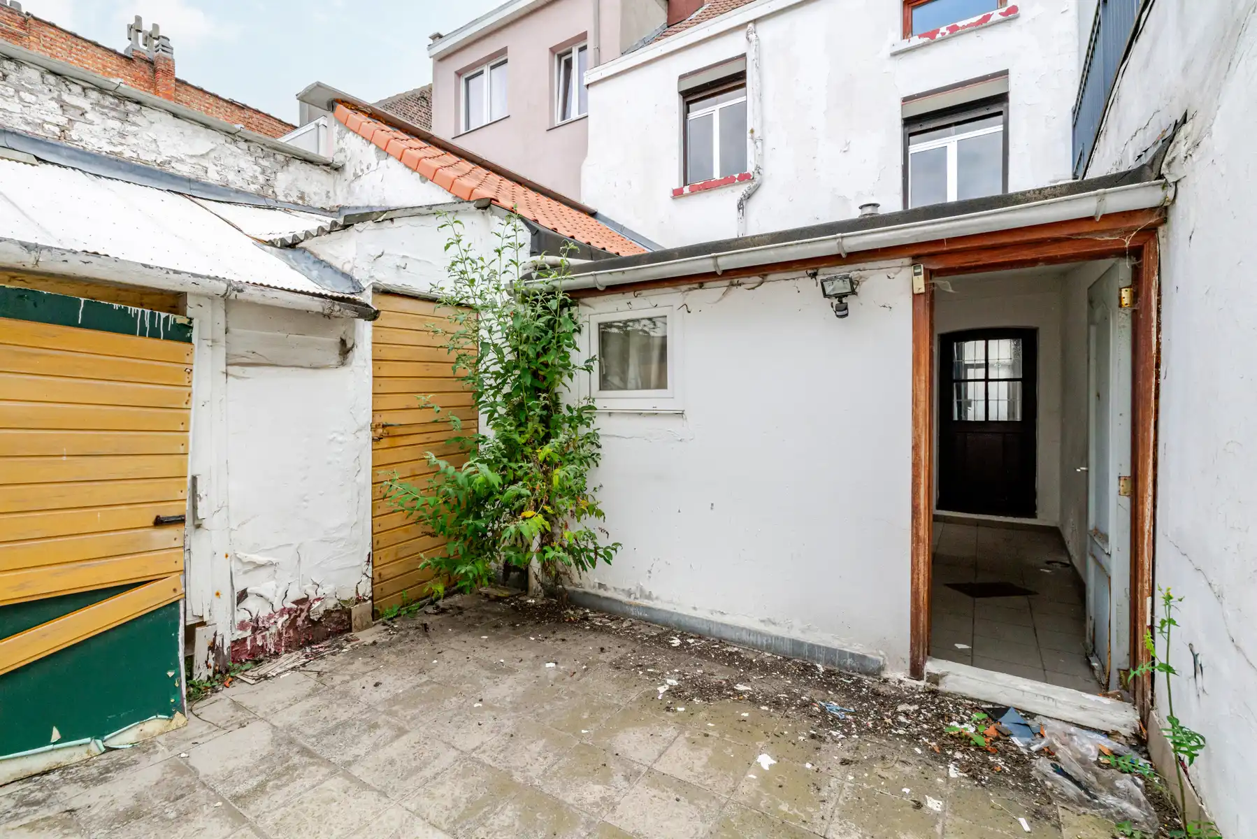 Ruime gezinswoning met 5 slaapkamers nabij centrum foto 7