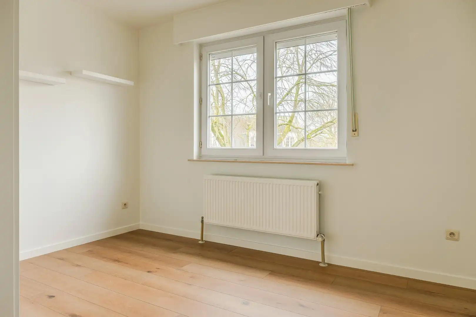 Ruime half open bebouwing in het centrum foto 11