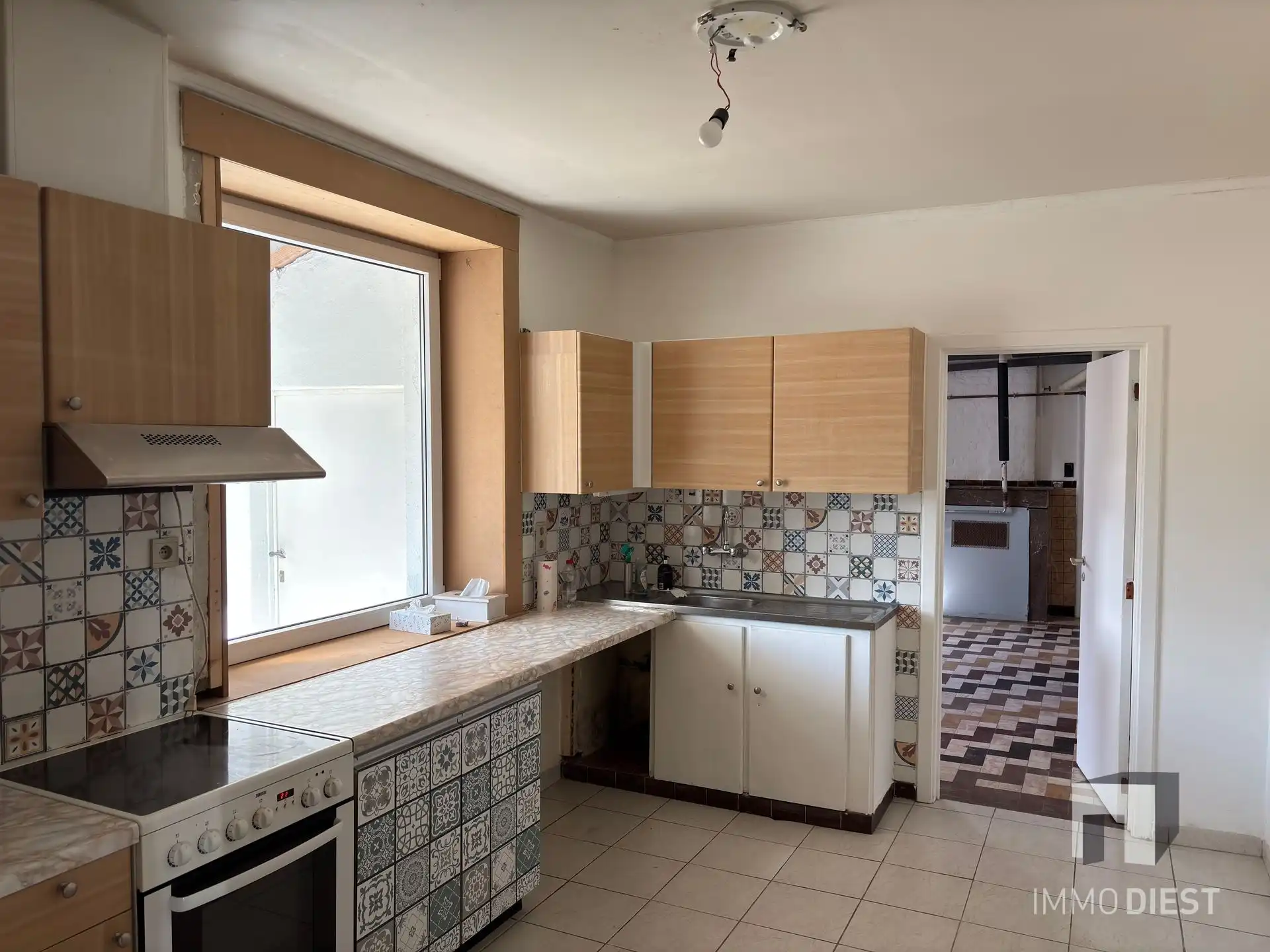 Ruime betaalbare woning met veranda en bijgebouw foto 15