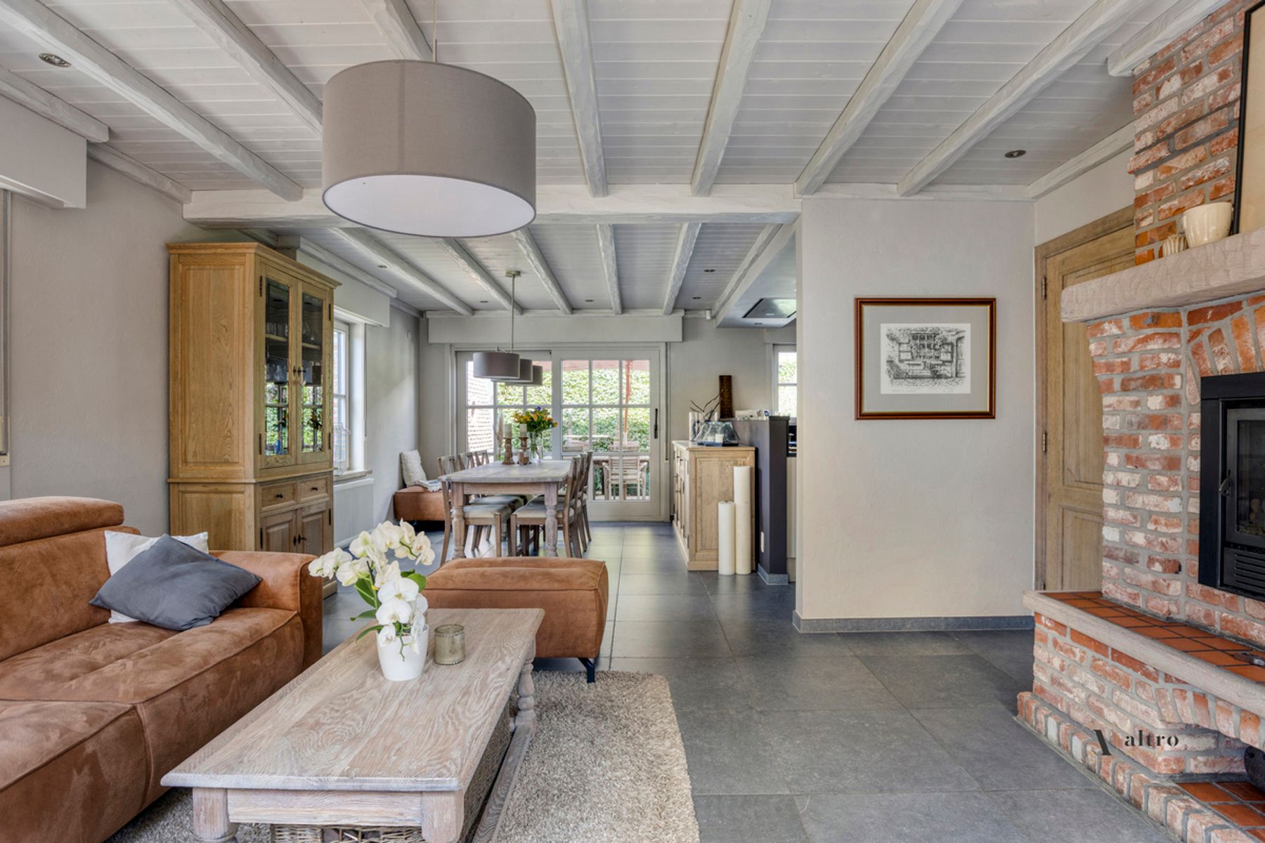 Prachtige en instapklare villa in landelijke stijl  foto 5
