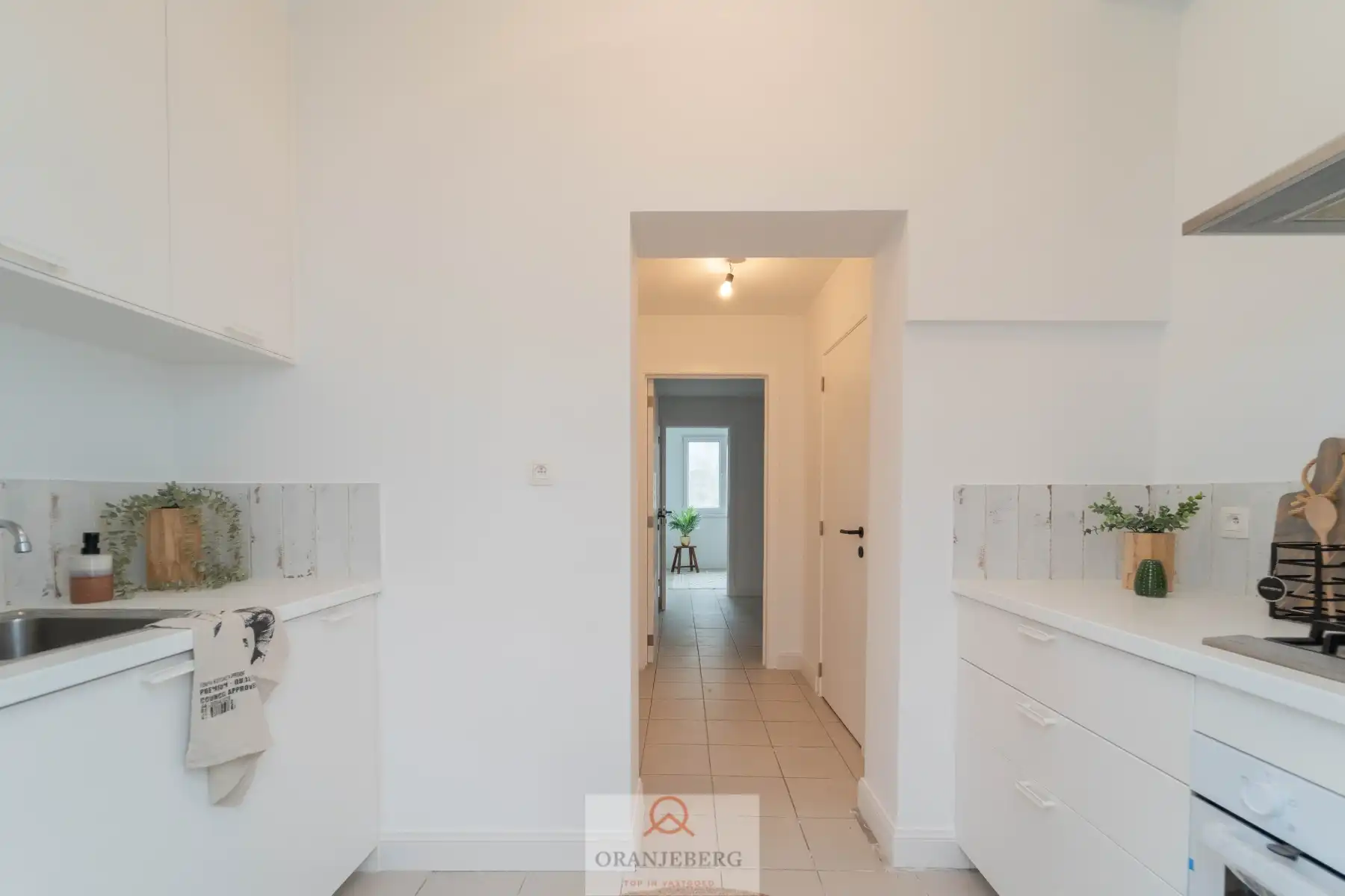 Laatste appartement op het gelijkvloers met koertje (18 m²) te Rooigemlaan ! foto 8