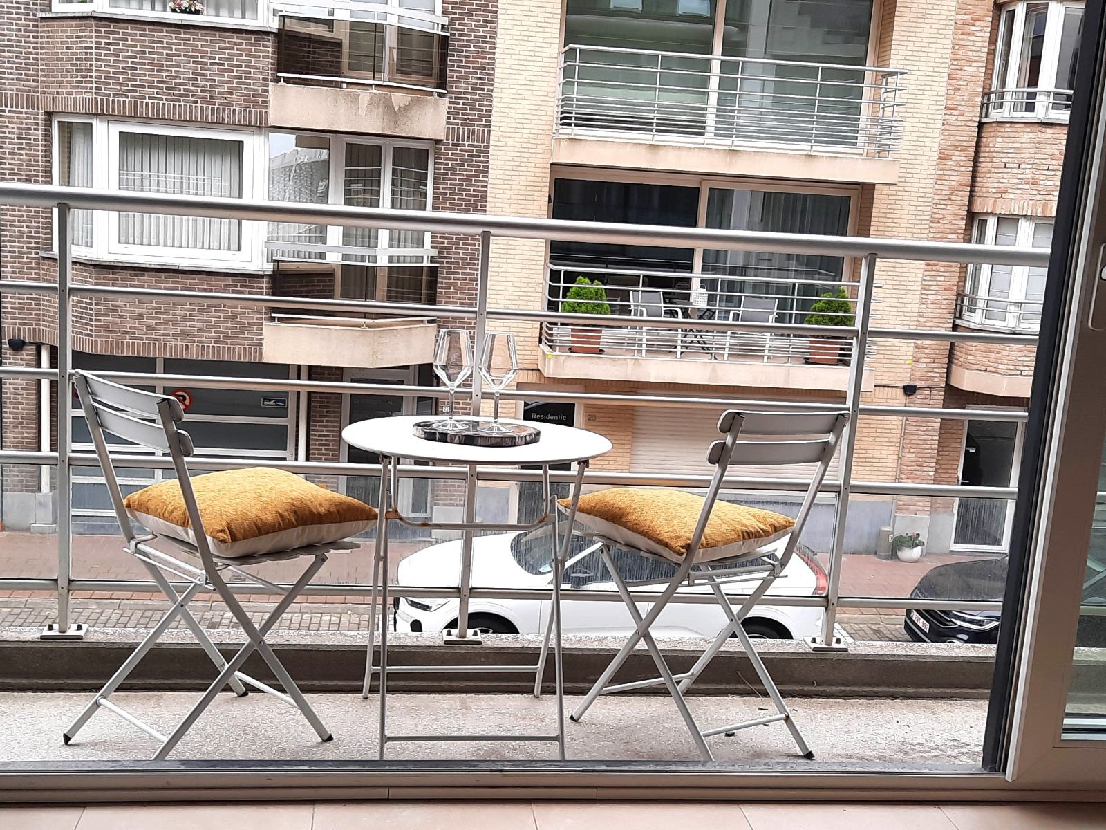 Instapklaar en aangenaam appartement, vlakbij het Rubensplein en de Zeedijk foto 3