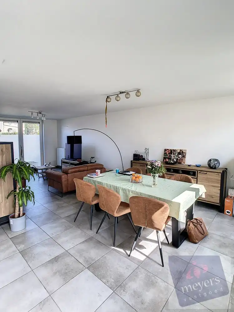 Halfopen bebouwing met tuin in rustige woonwijk te Borgloon foto 4