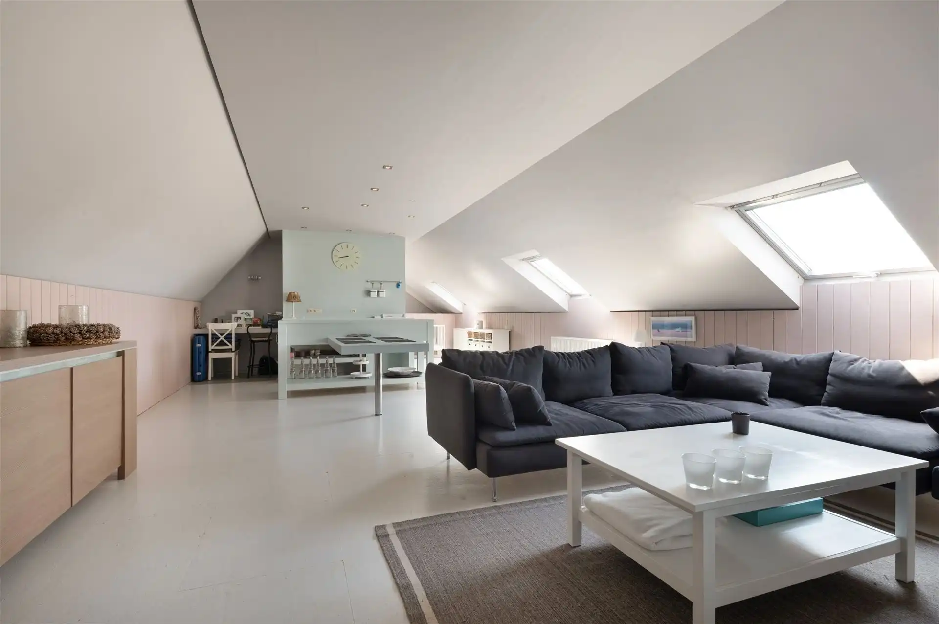 Handelspand mét instapklare villa én ruime parking foto 14