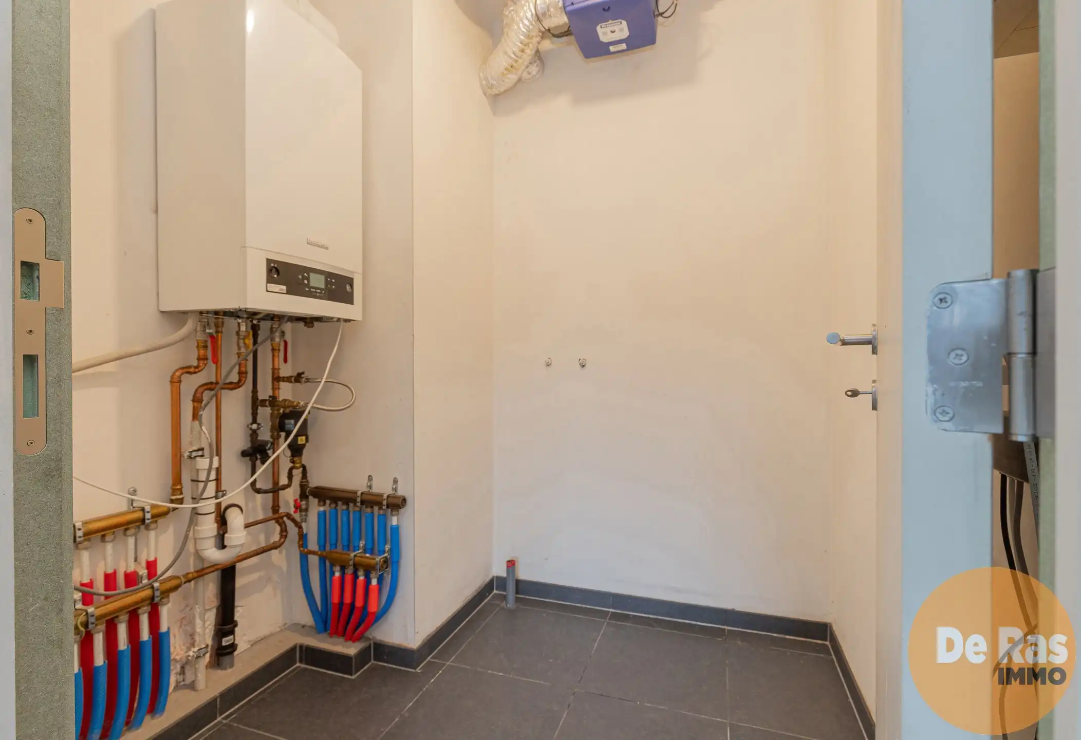 LEDE - Instapklaar appartement met 2 kamers nabij de markt foto 13