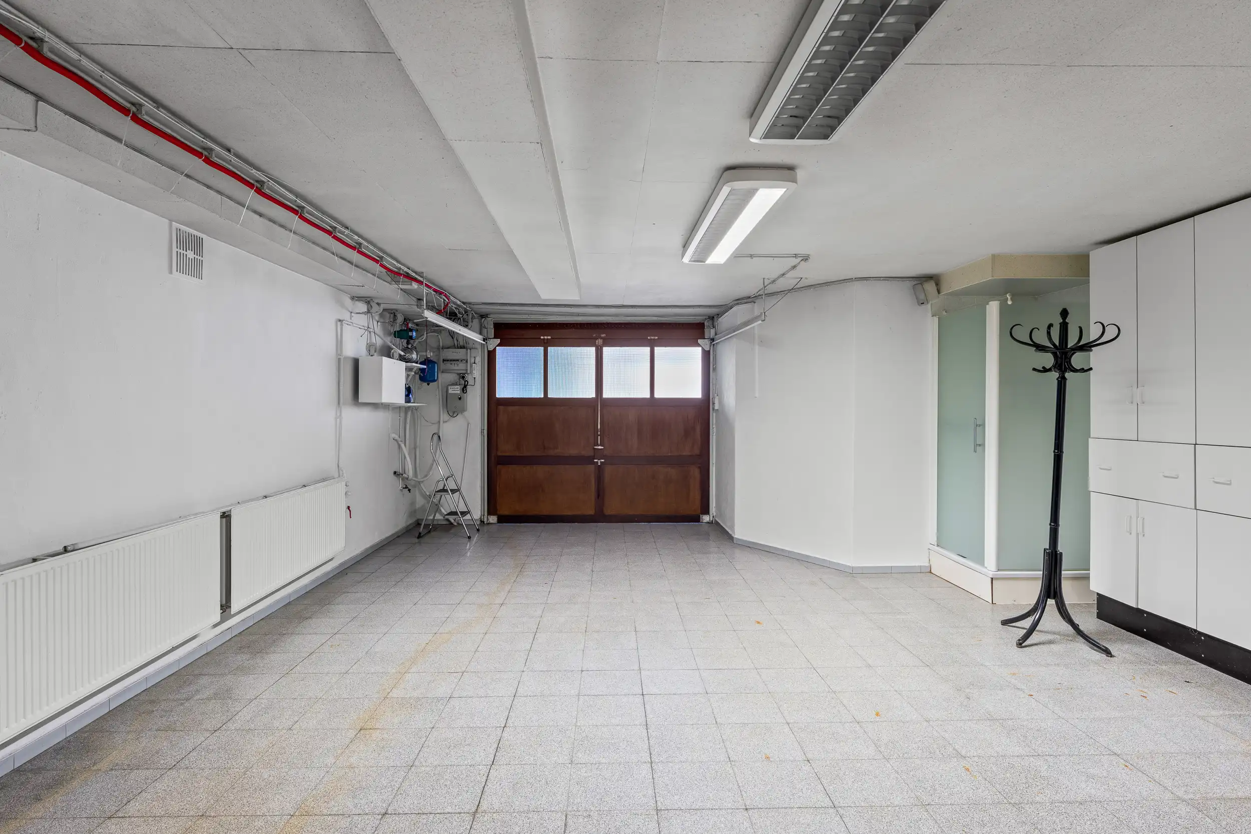 Luxueus gerenoveerde herenwoning  met loods op 2.137m² foto 26