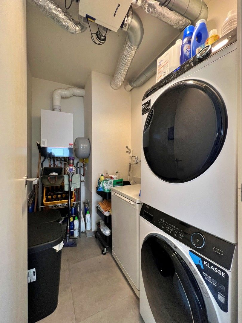 Gelijkvloers 2-slaapkamer appartement met terras, carport en staanplaats foto 14