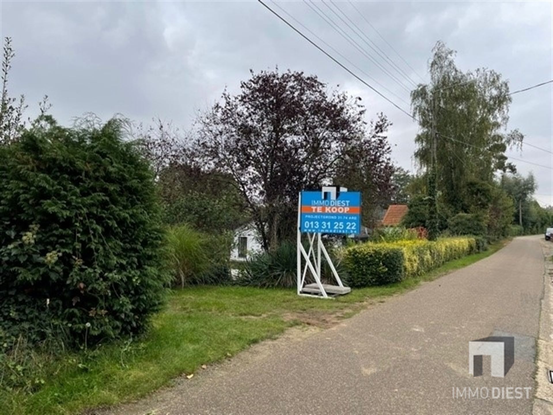 Projectgrond voor 3 villa's aan het water foto 2
