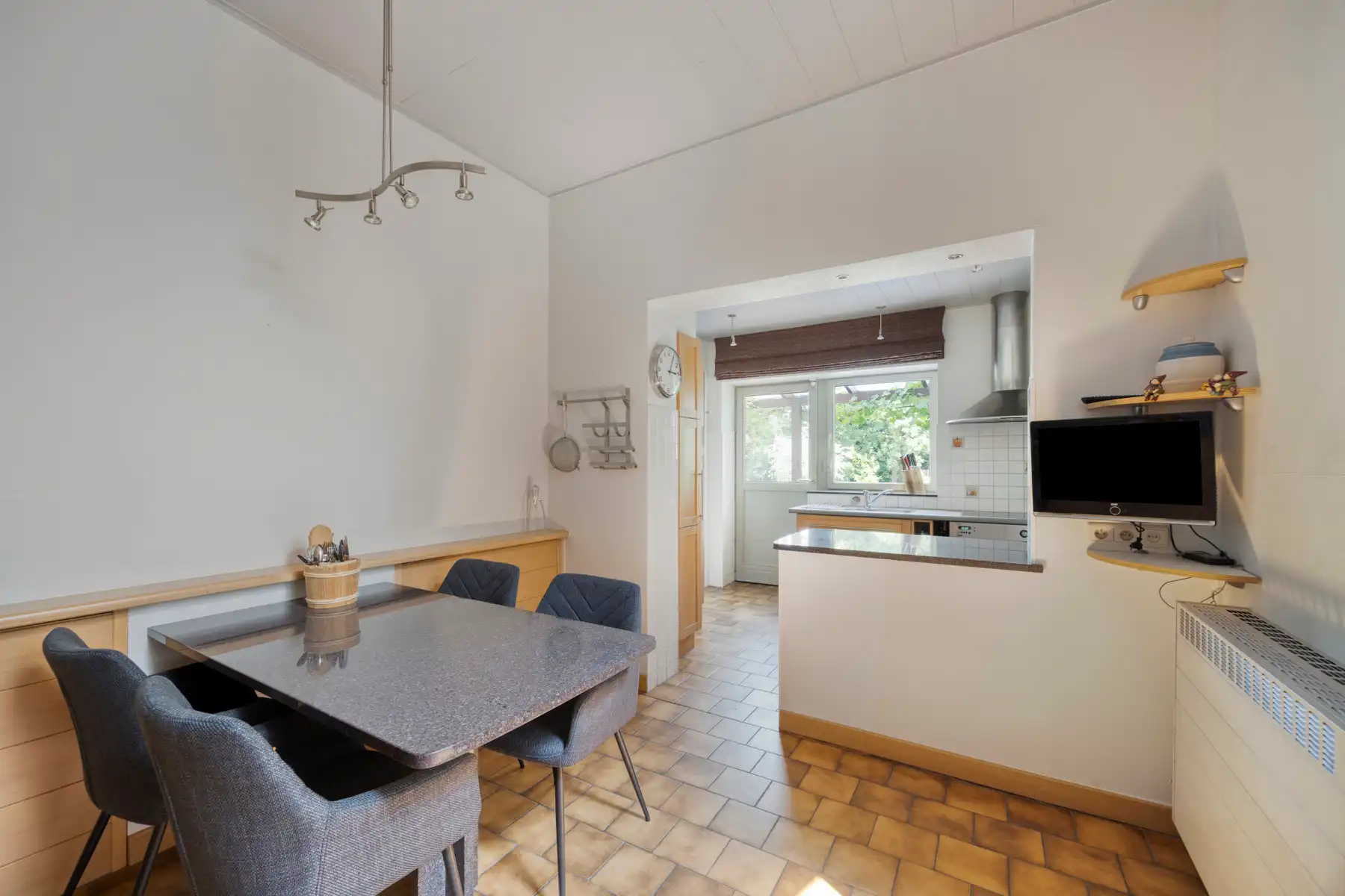 Authentieke herenwoning met 4 slaapkamers en prachtige tuin foto 11