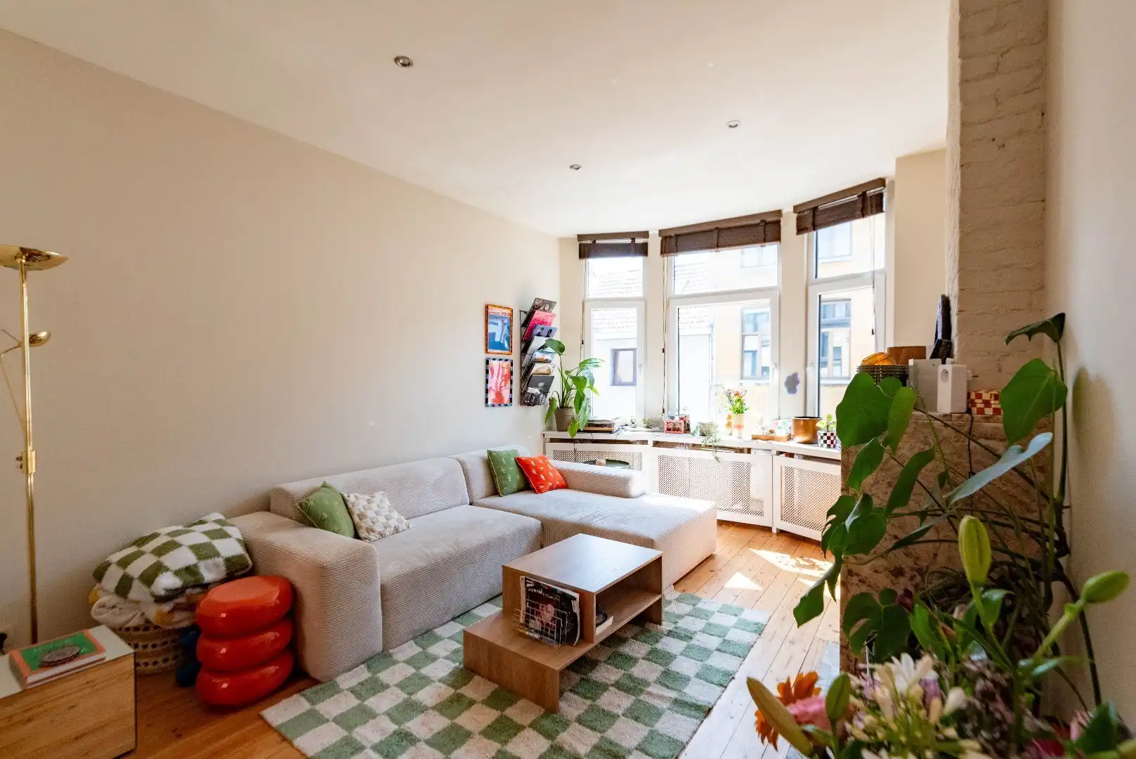 Charmante en veelzijdige woning met studio, 2 slaapkamers foto {{pictureIndex}}