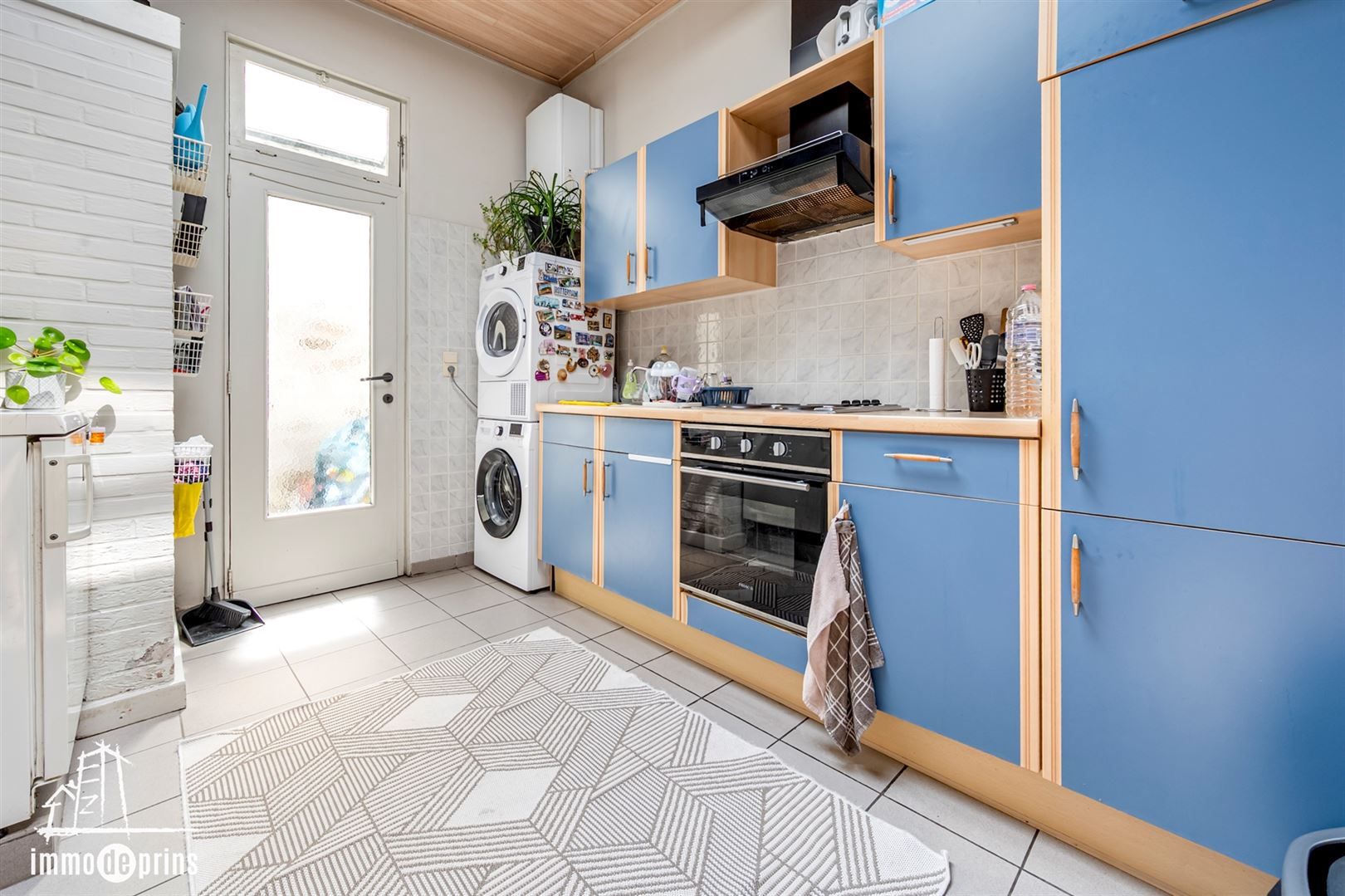 Opbrengsteigendom winkel met woonst +aanpalende woning foto 17