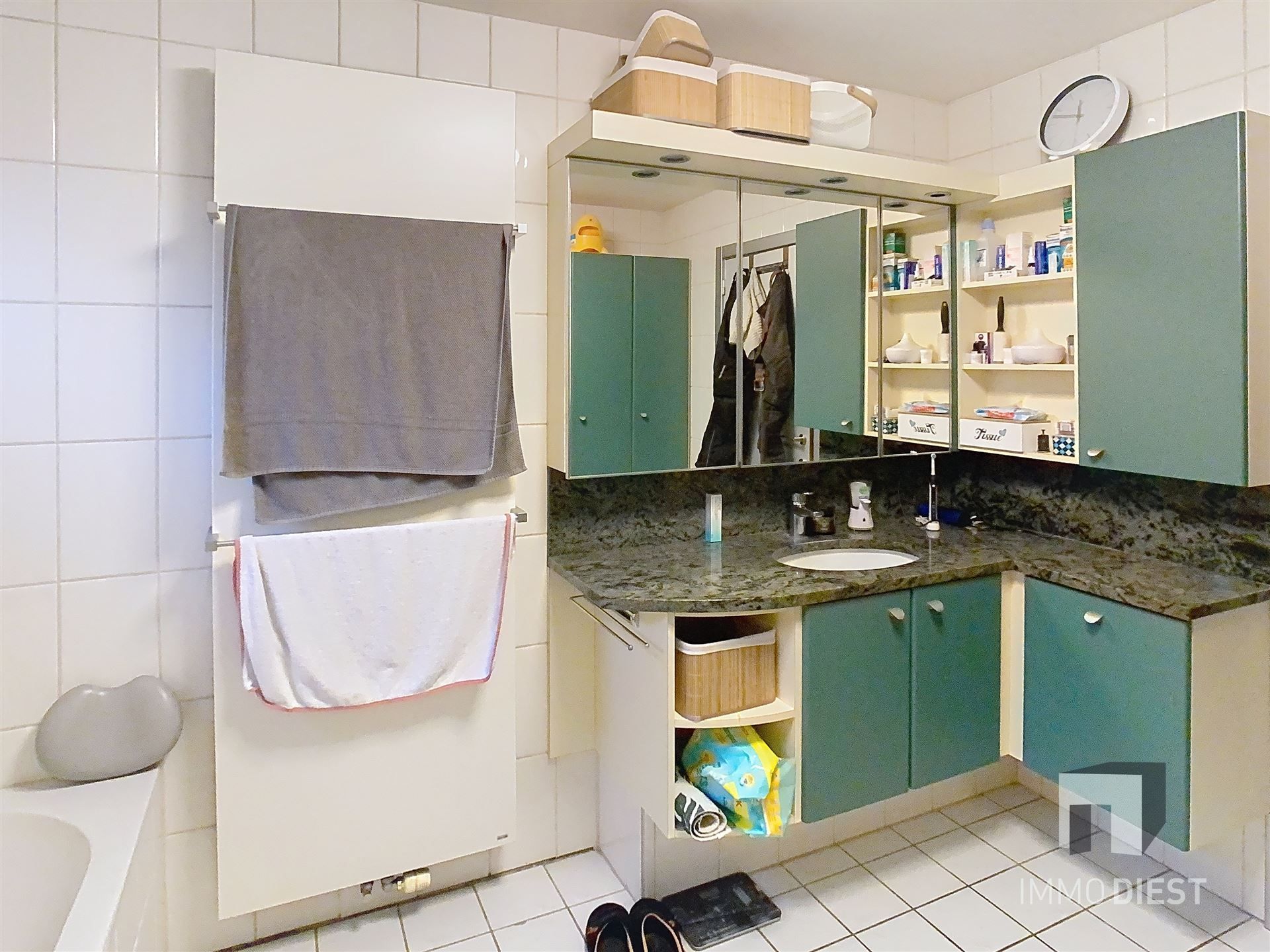 Ruime woning met 4 slaapkamers foto 10