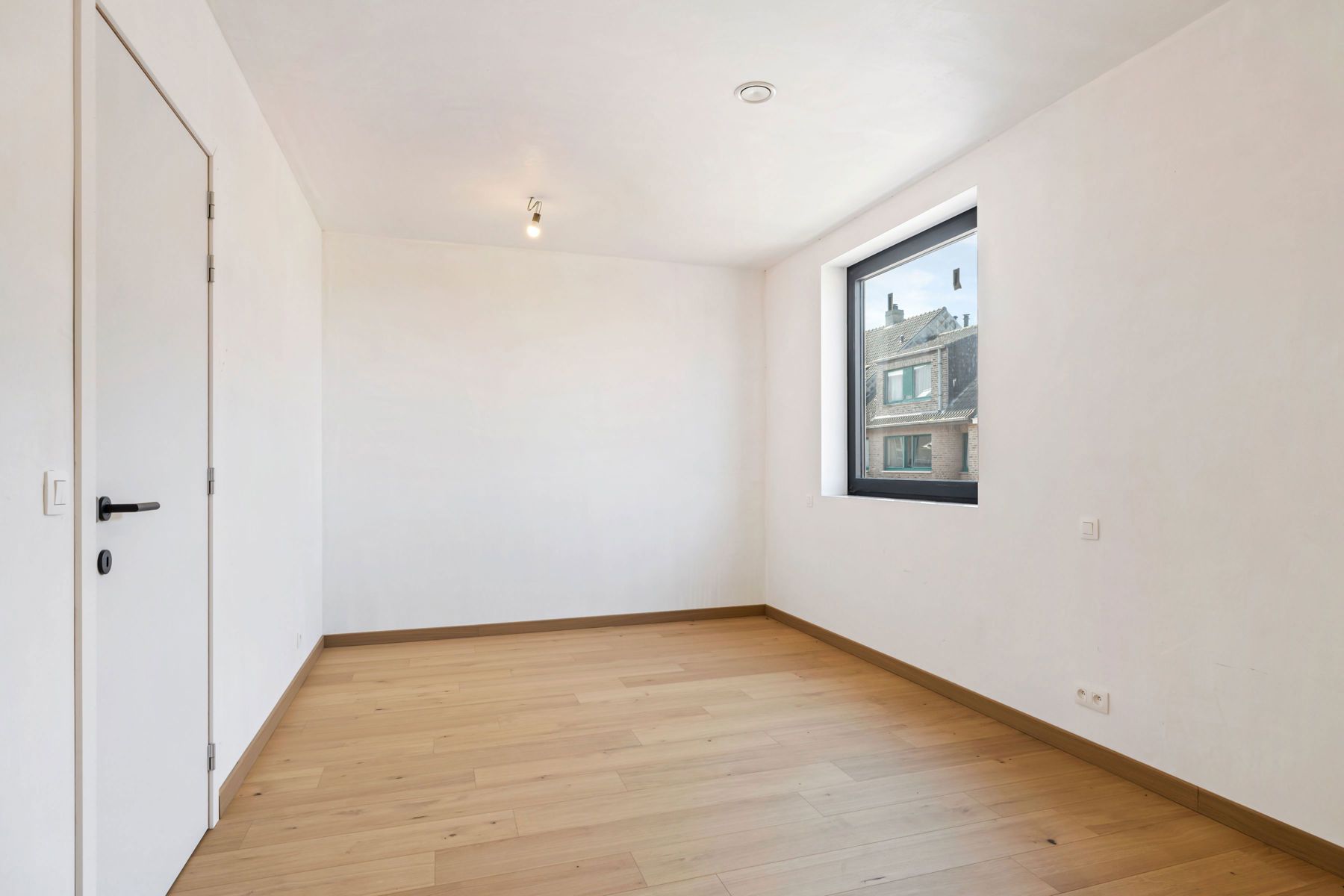 Nieuwbouwappartement met zéér ruim terras en groen zicht foto 15