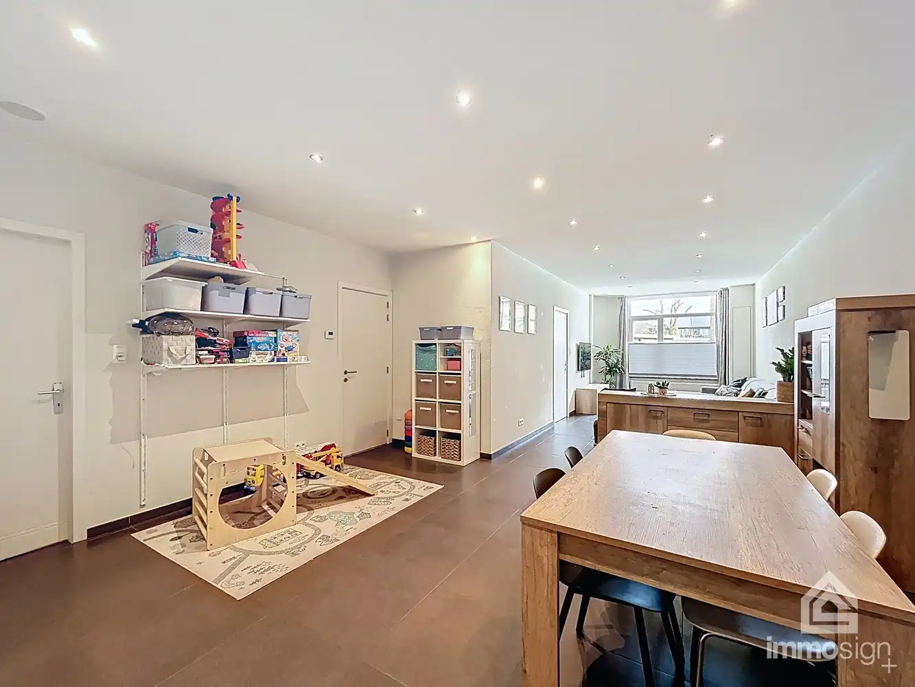 Zeer ruime woning met werkplaats in Hamont-Achel! foto 4