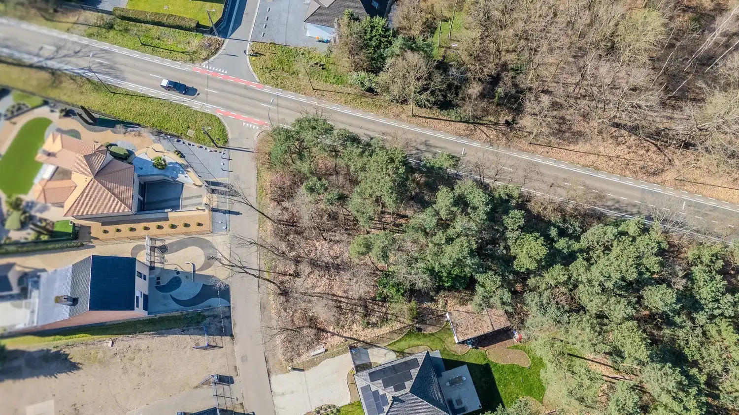 Perceel voor open bebouwing met veel mogelijkheden in Lanaken foto 3