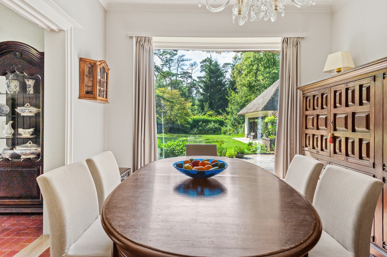 Romantische villa met grote tuin en veel privacy in Schoten foto 13