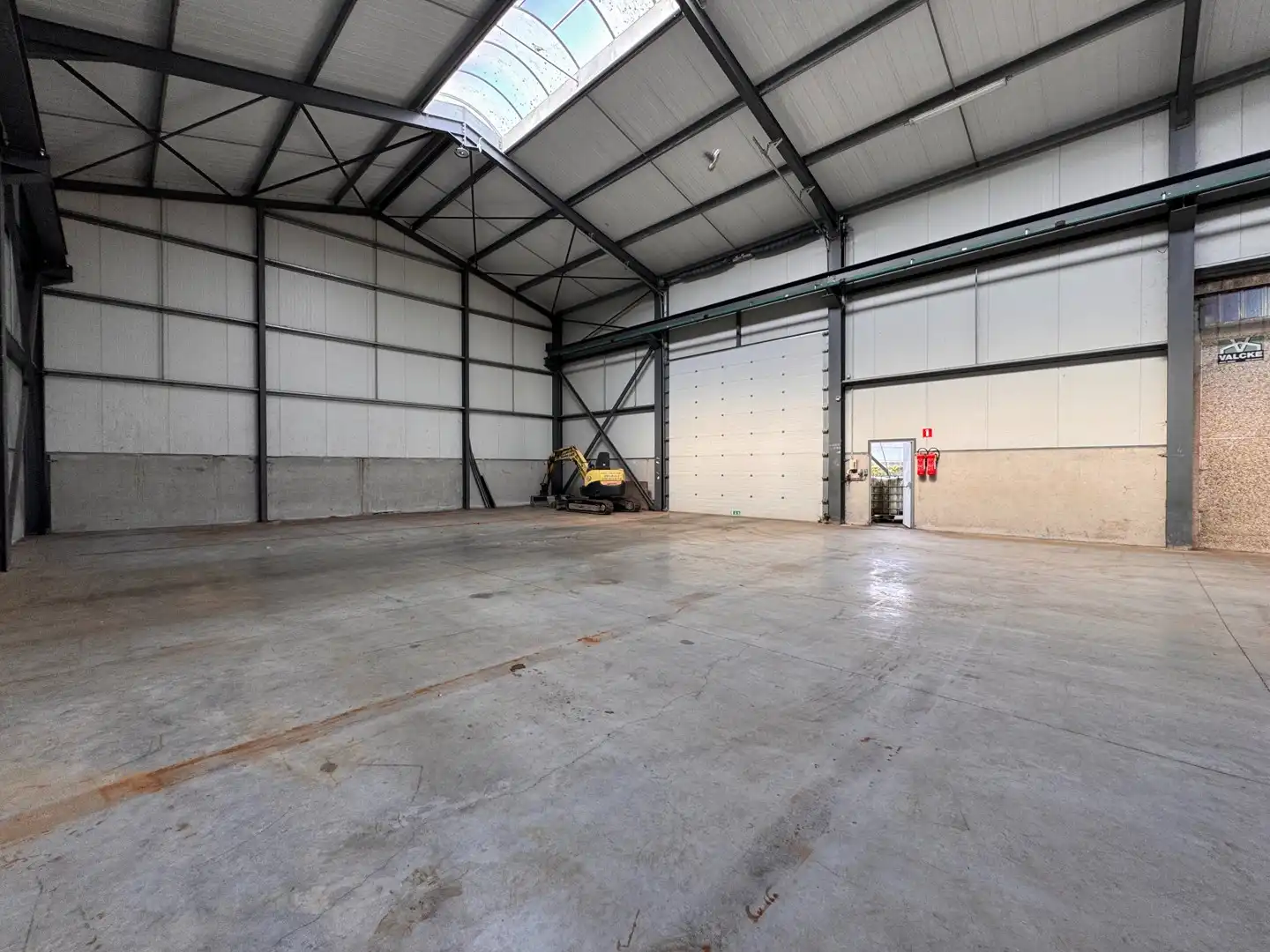 Magazijnruimte van 1.165 m² in Zwevezele foto 5