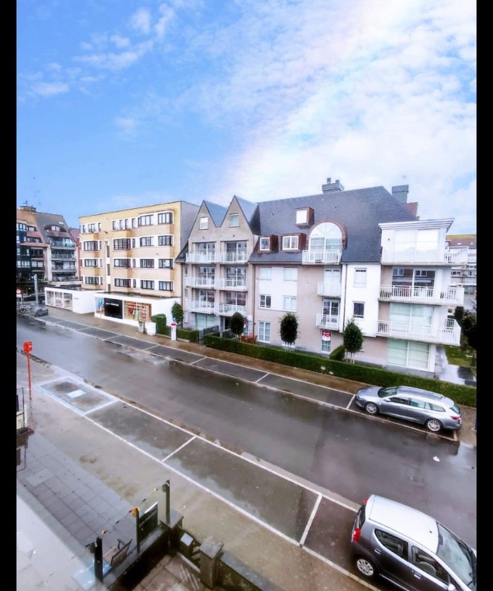 Ruime, instapklare woning in Koksijde-Bad te koop. (3/4 slk) foto 14