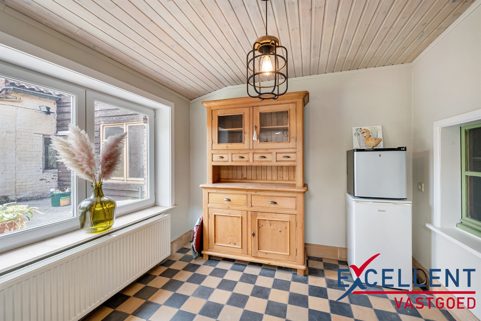Charmante woning in doodlopende straat te koop foto 7