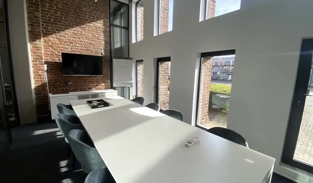 Recent ingerichte loftkantoren te koop in Kortrijk foto 3