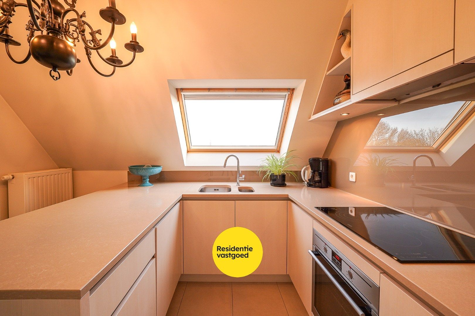 Recent duplex-appartement met open zicht op de vaart in Oudenburg foto 10