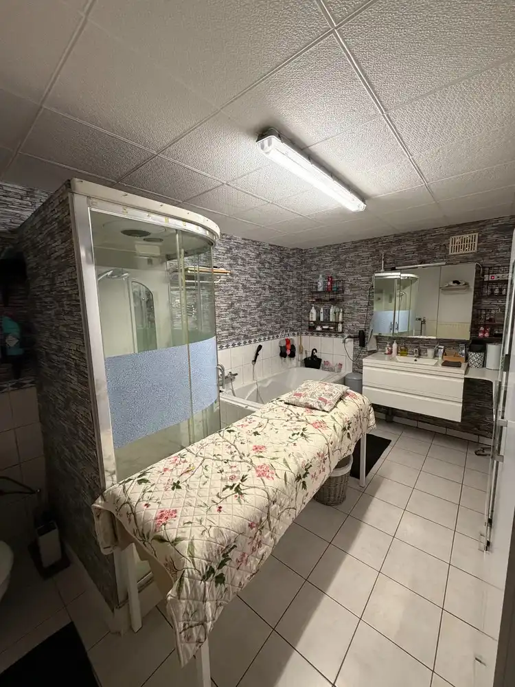 Ruime vrijstaande woning foto 8