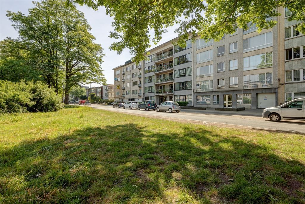 Te renoveren appartement met autostaanplaats foto 25