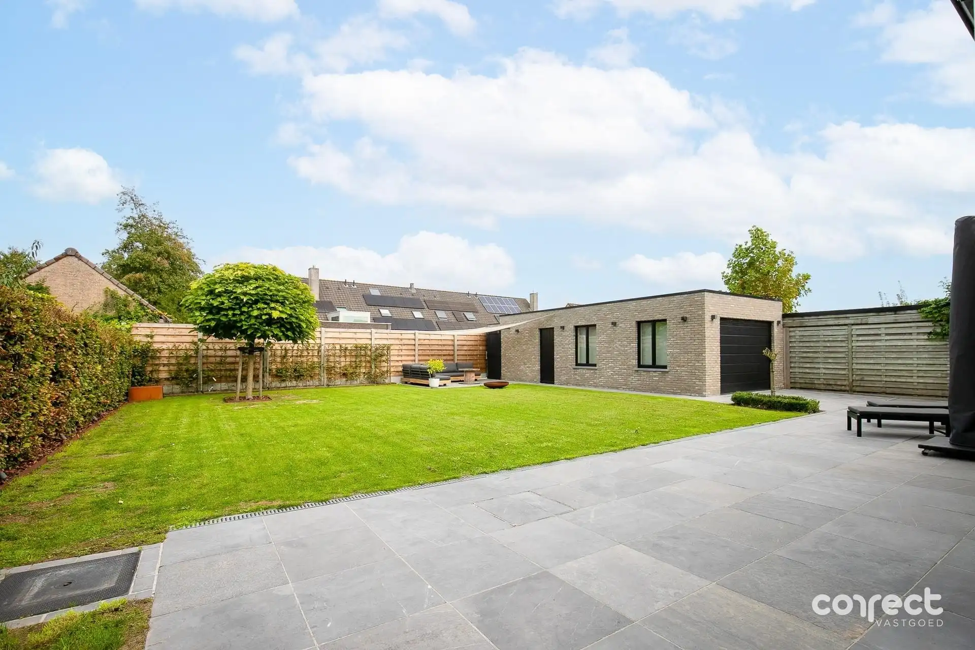 Prachtige, instapklare open bebouwing met ruime tuin in een rustige buurt. foto 12
