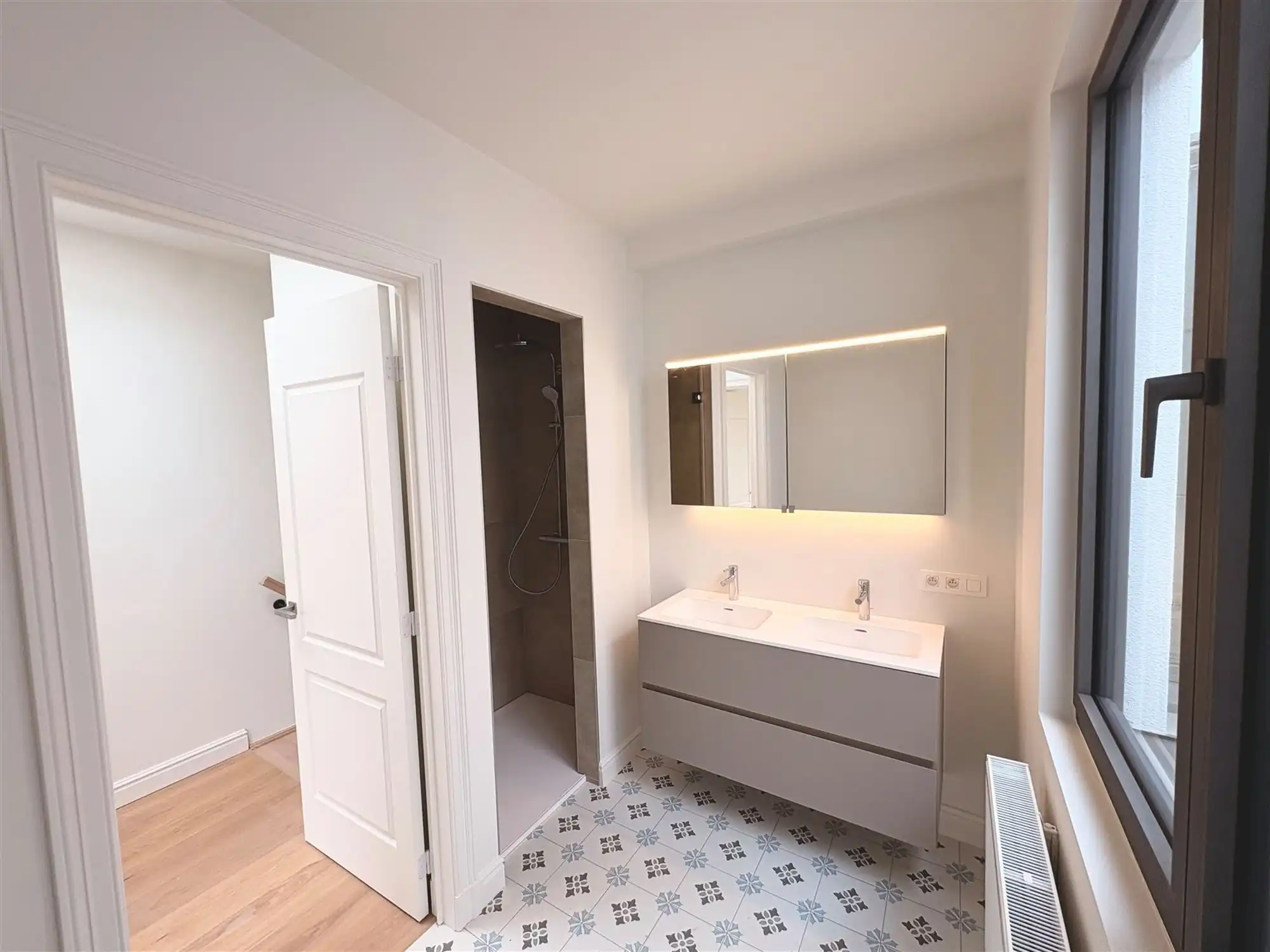Gerenoveerde herenwoning met 5 slpks in Markgravebuurt. foto 16