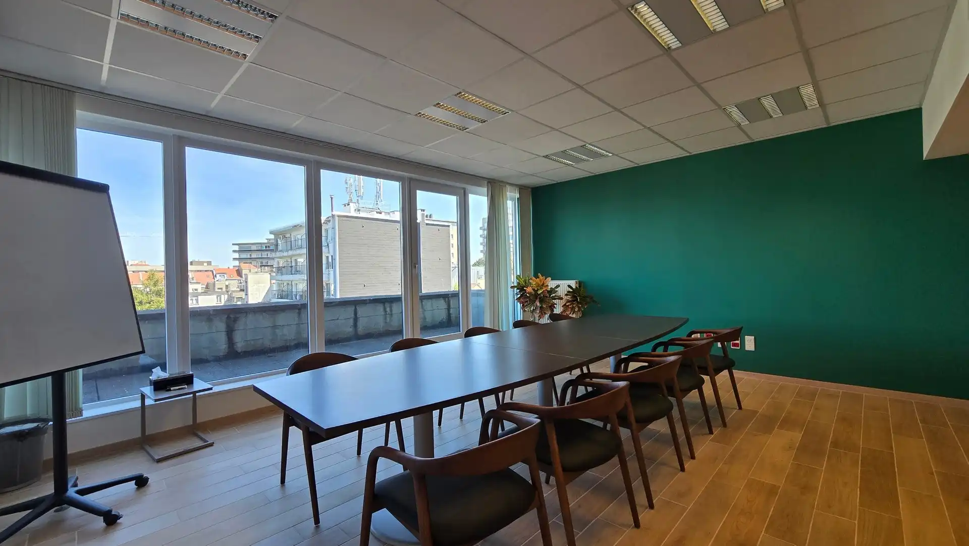 Instapklare kantoorruimte van 241 m²  in Brussel. foto 11