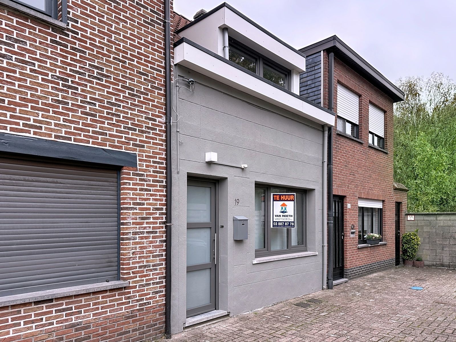 Gerenoveerd arbeidershuisje in doodlopende straat foto 2