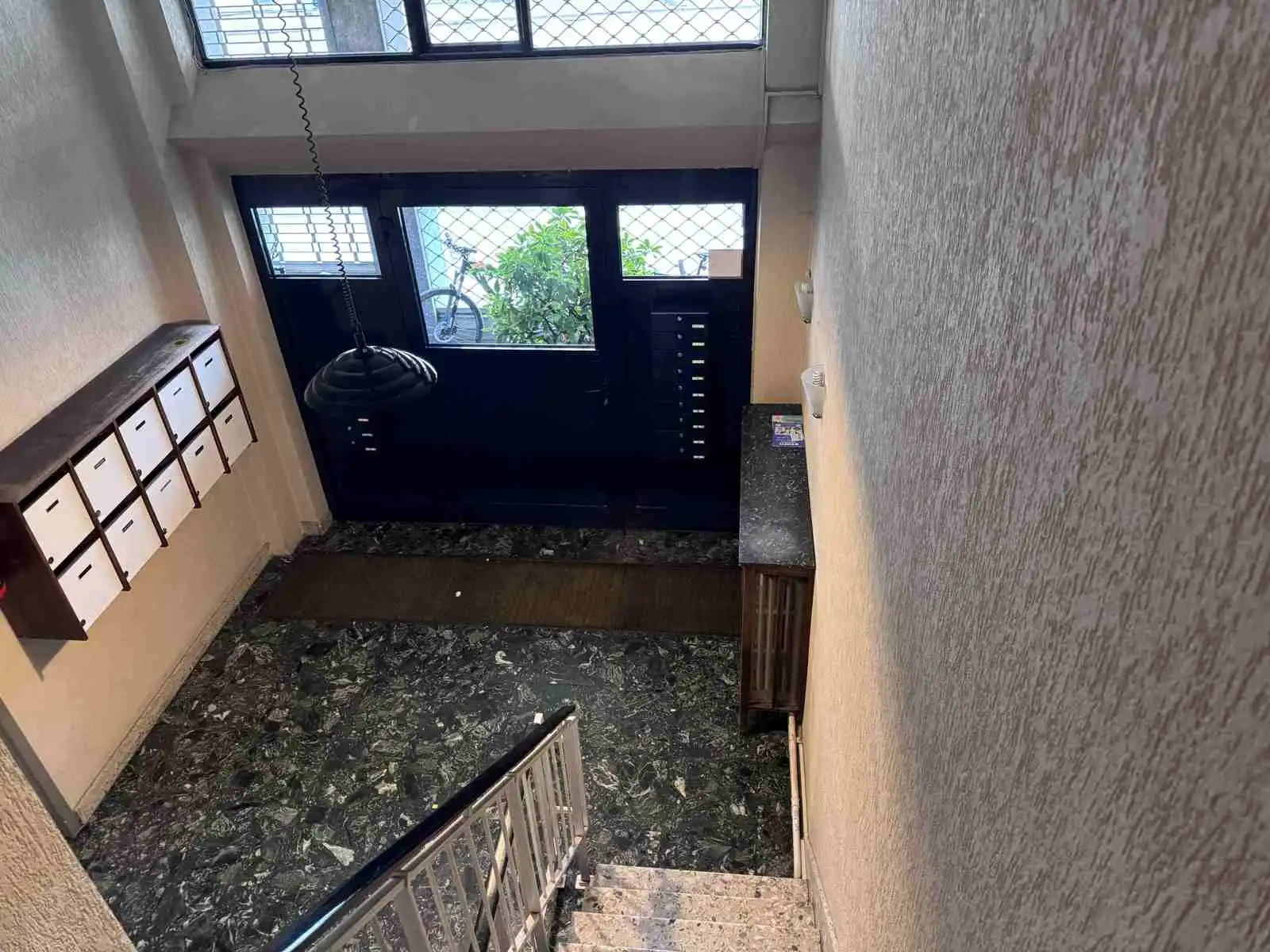 RUIM BEMEUBELD 1-SLAAPKAMERAPPARTEMENT OP CENTRALE LIGGING! foto 15