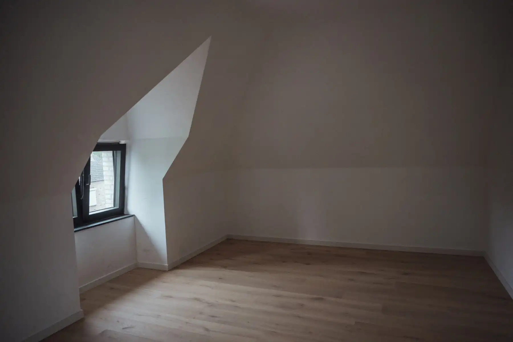 Nieuwbouwduplex met 3 slaapkamers, dubbele garage en terras foto 19