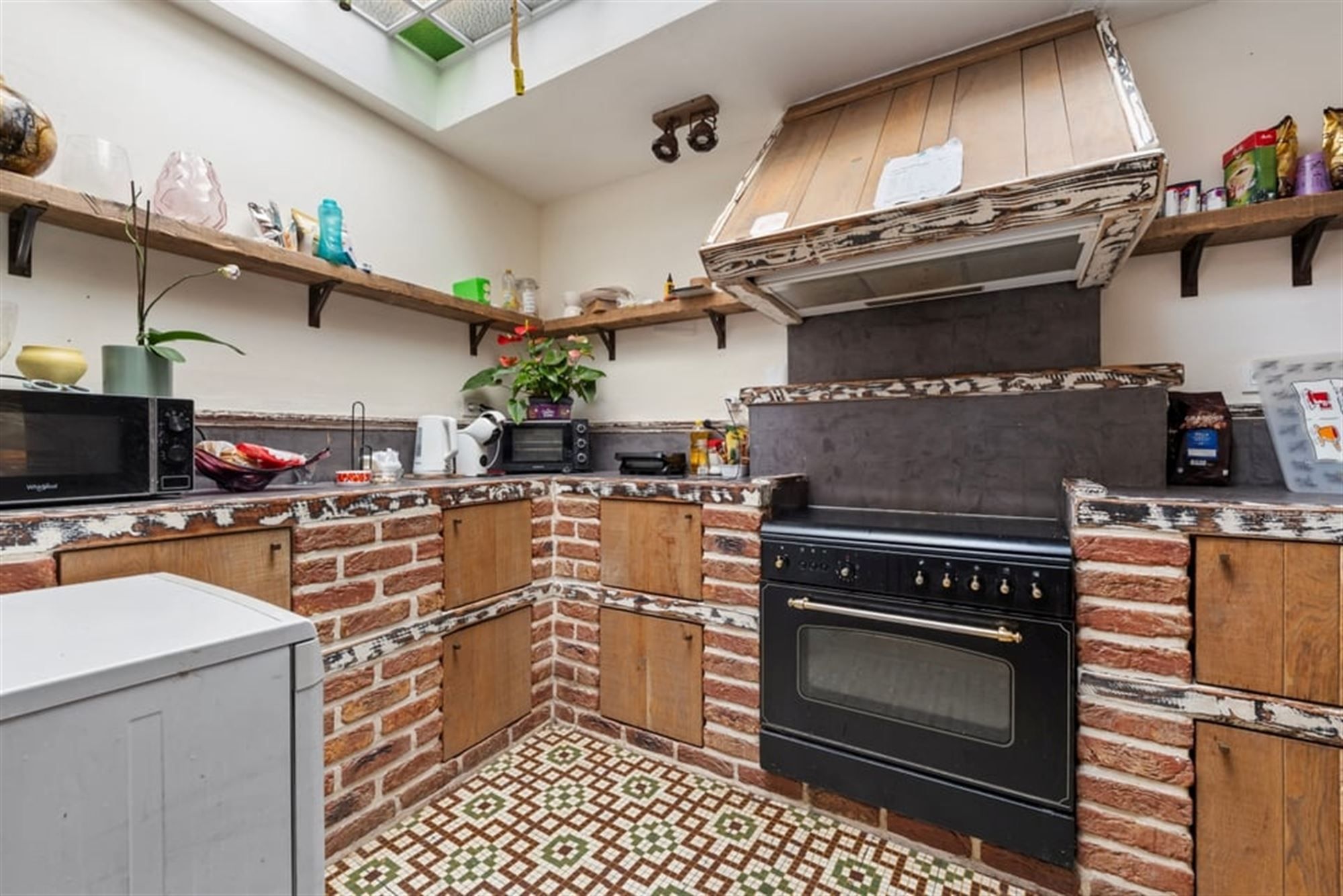 INSTAPKLARE STADSWONING MET DIRECT RENDEMENT IN HET HART VAN DE STAD  foto 12