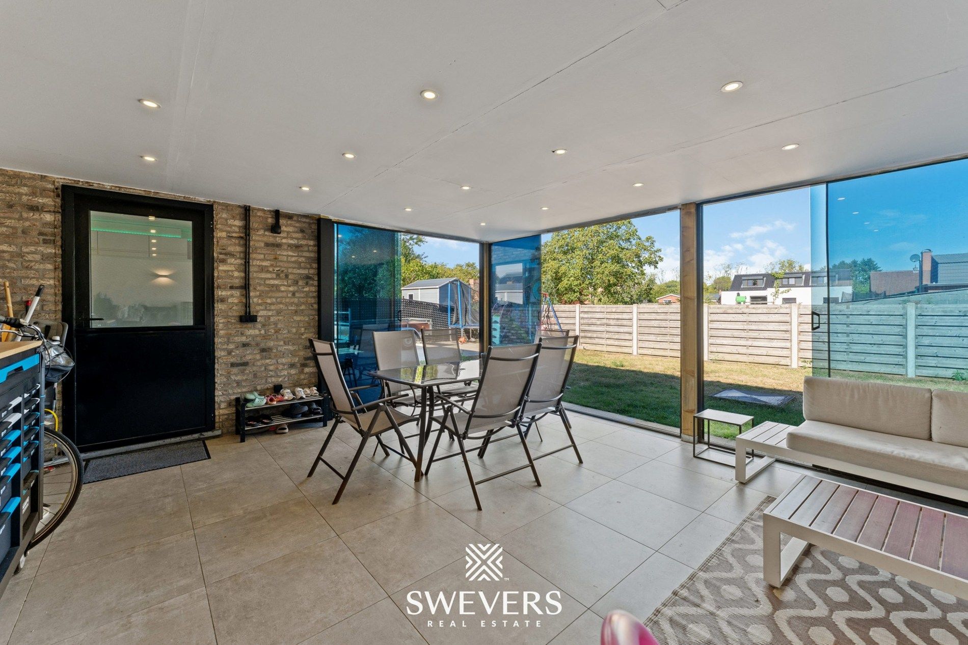 Hedendaagse instapklare woning te Heusden-Zolder  foto 13