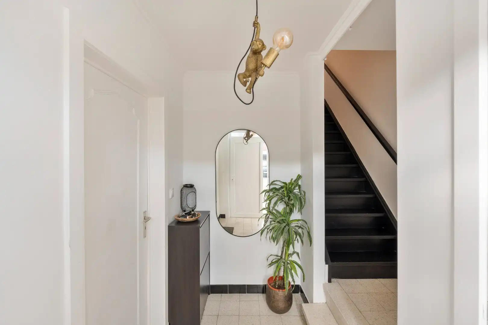 Instapklare woning met 3 slaapkamers, tuin en garage op een rustige ligging in Zonnebeke foto 2