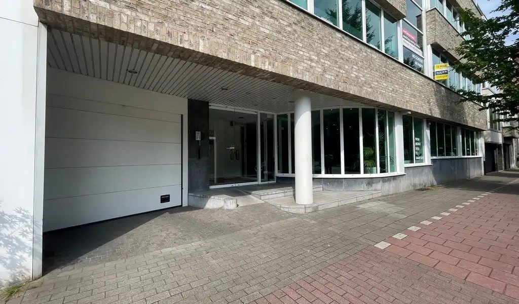 Budgetvriendelijk, instapklaar kantoor te huur in Antwerpen foto 13