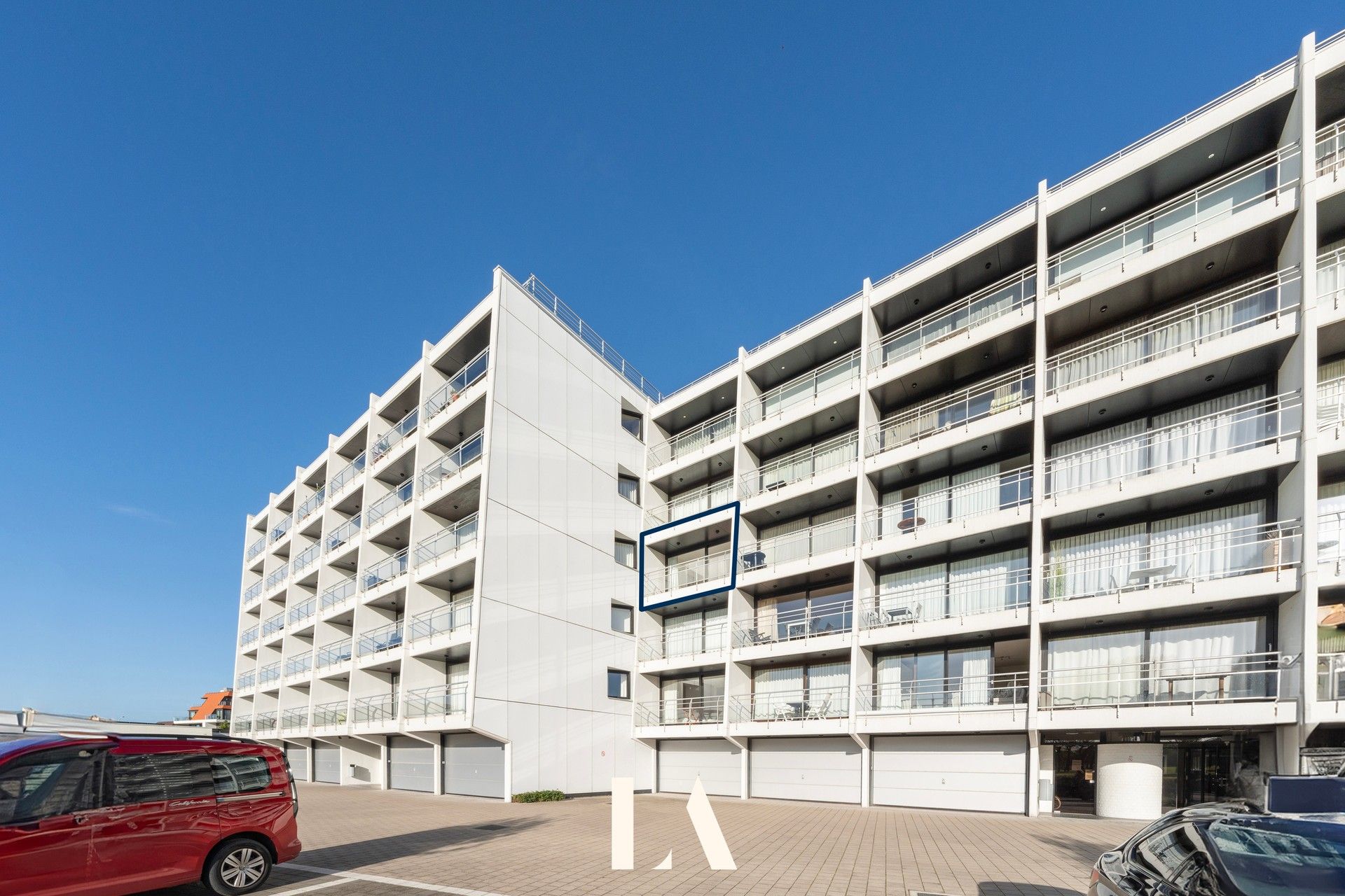 Vernieuwd appartement met 2 slaapkamers vlakbij Havengeul te Nieuwpoort. foto 12