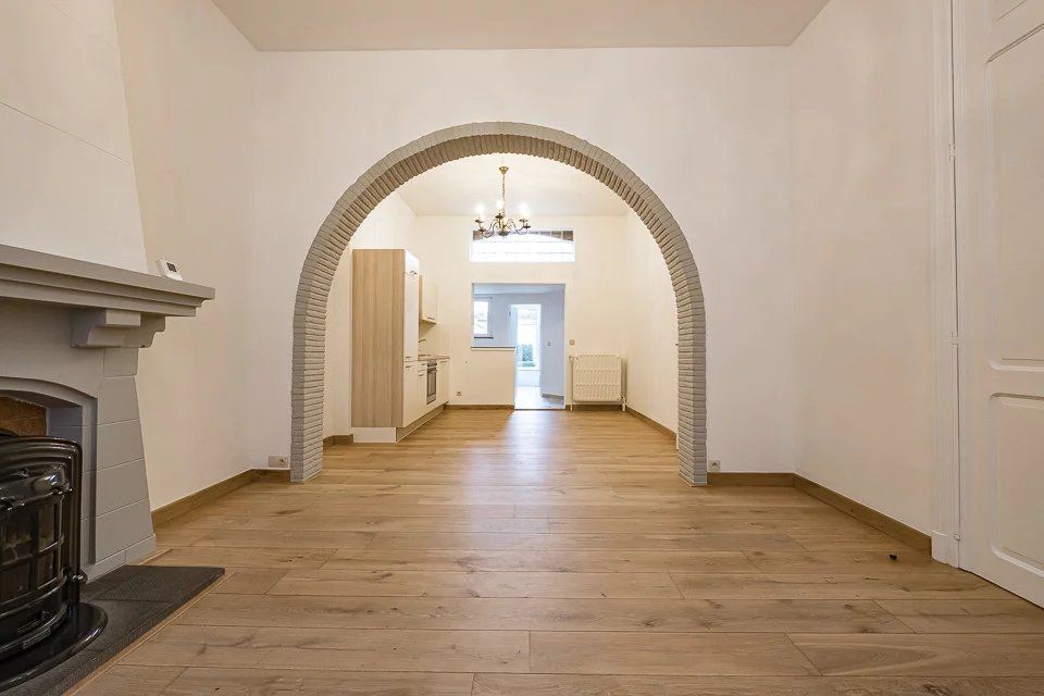 Rijwoning te koop nabij centrum foto 6
