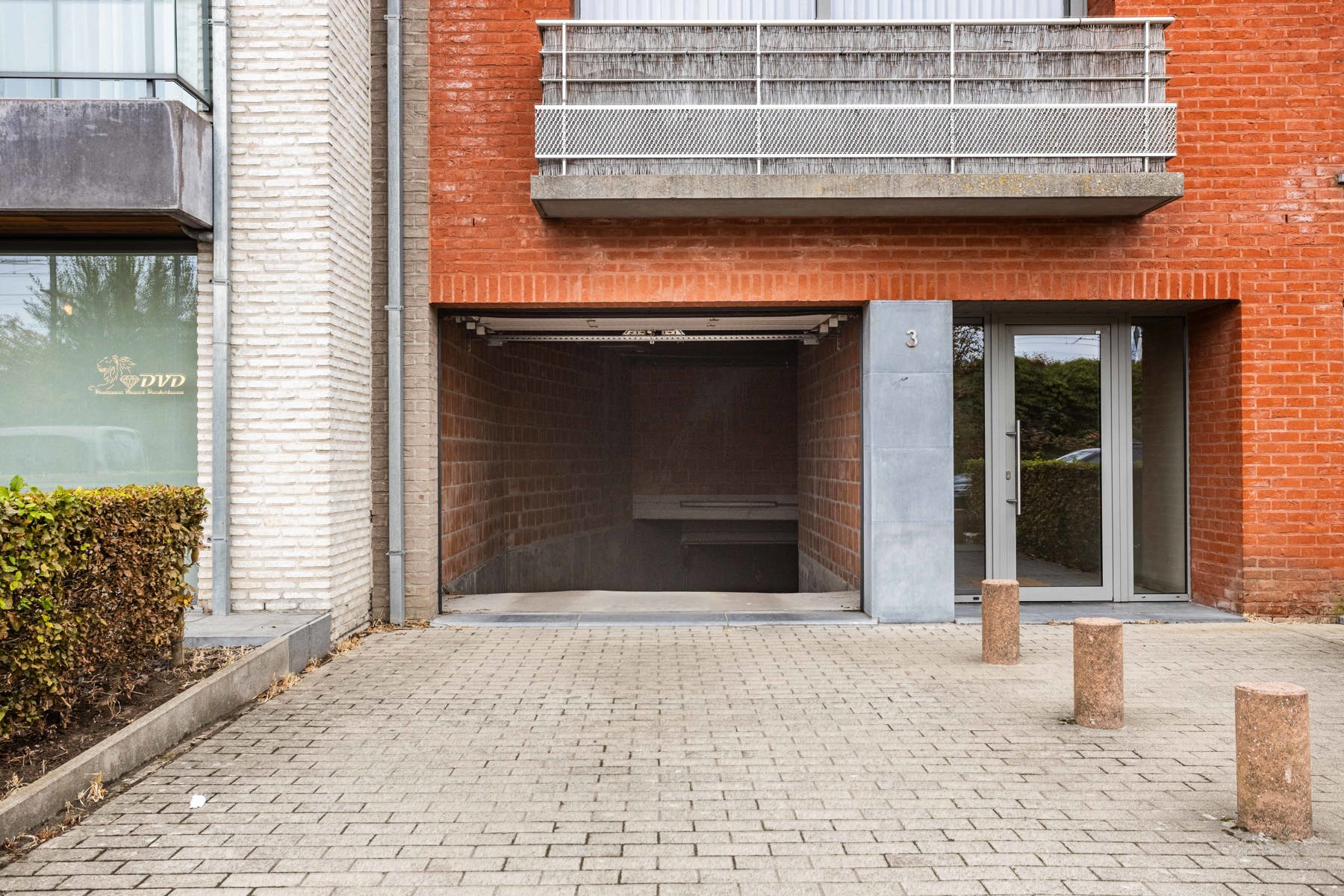 Gelijkvloers kantoor/praktijkruimte bij station Denderleeuw foto 28