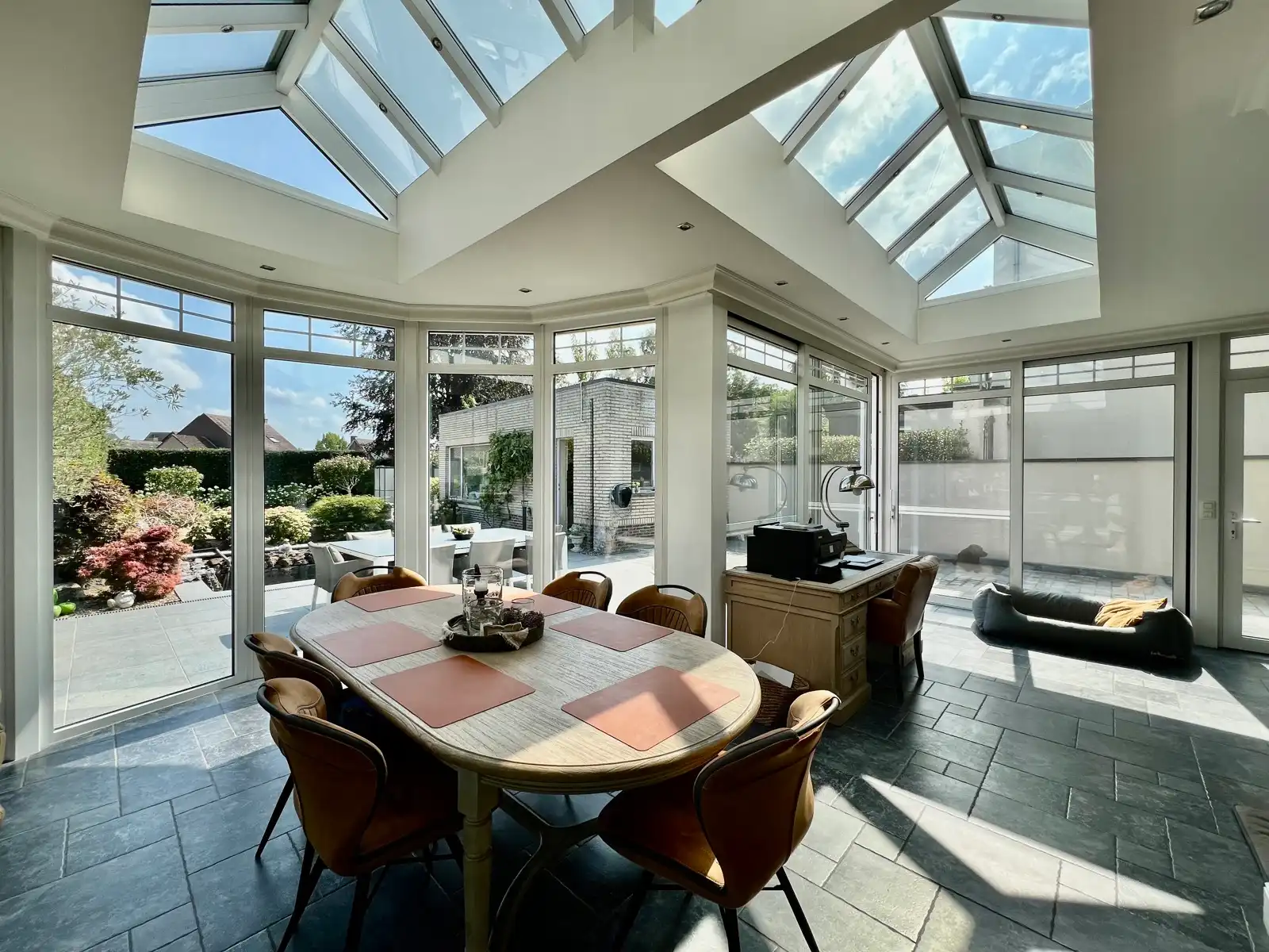 Luxe woning met alle comfort, prachtige leefveranda en tuin. foto 32